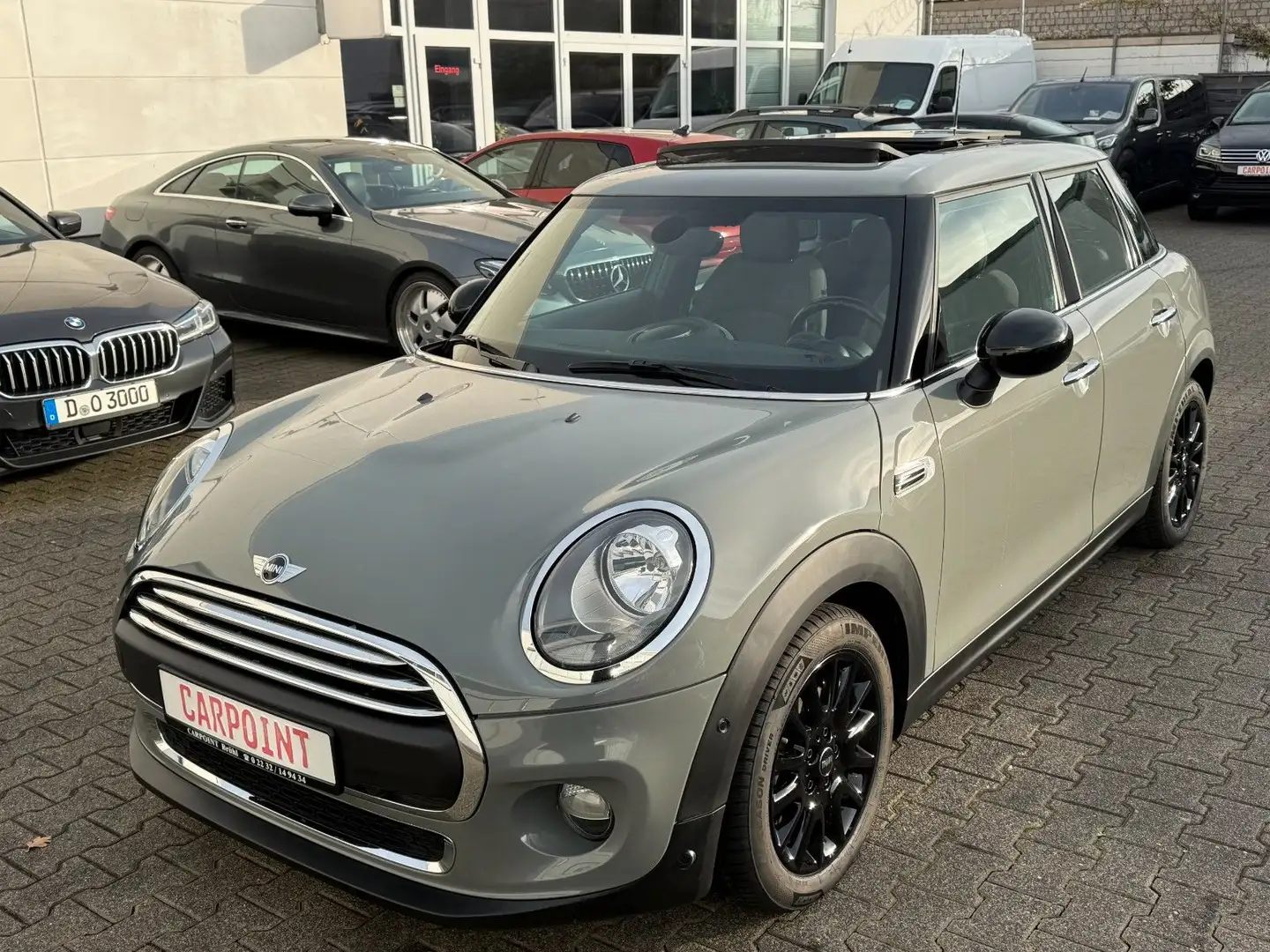 MINI One Mini 5-trg. KLIMAAUT/NAVI/PANO/TEILLEDER/PDC Grau - 1
