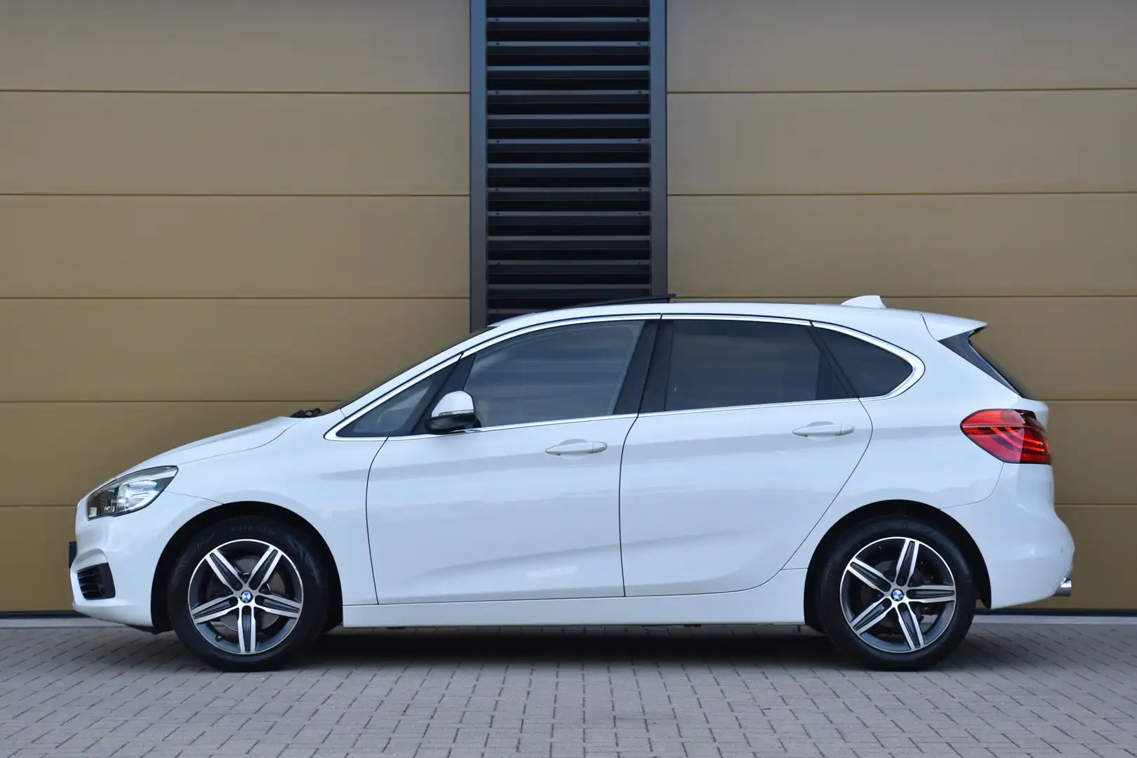 BMW 218 2-serie Active Tourer 218i Sportline * Sportstoele Wit - 2