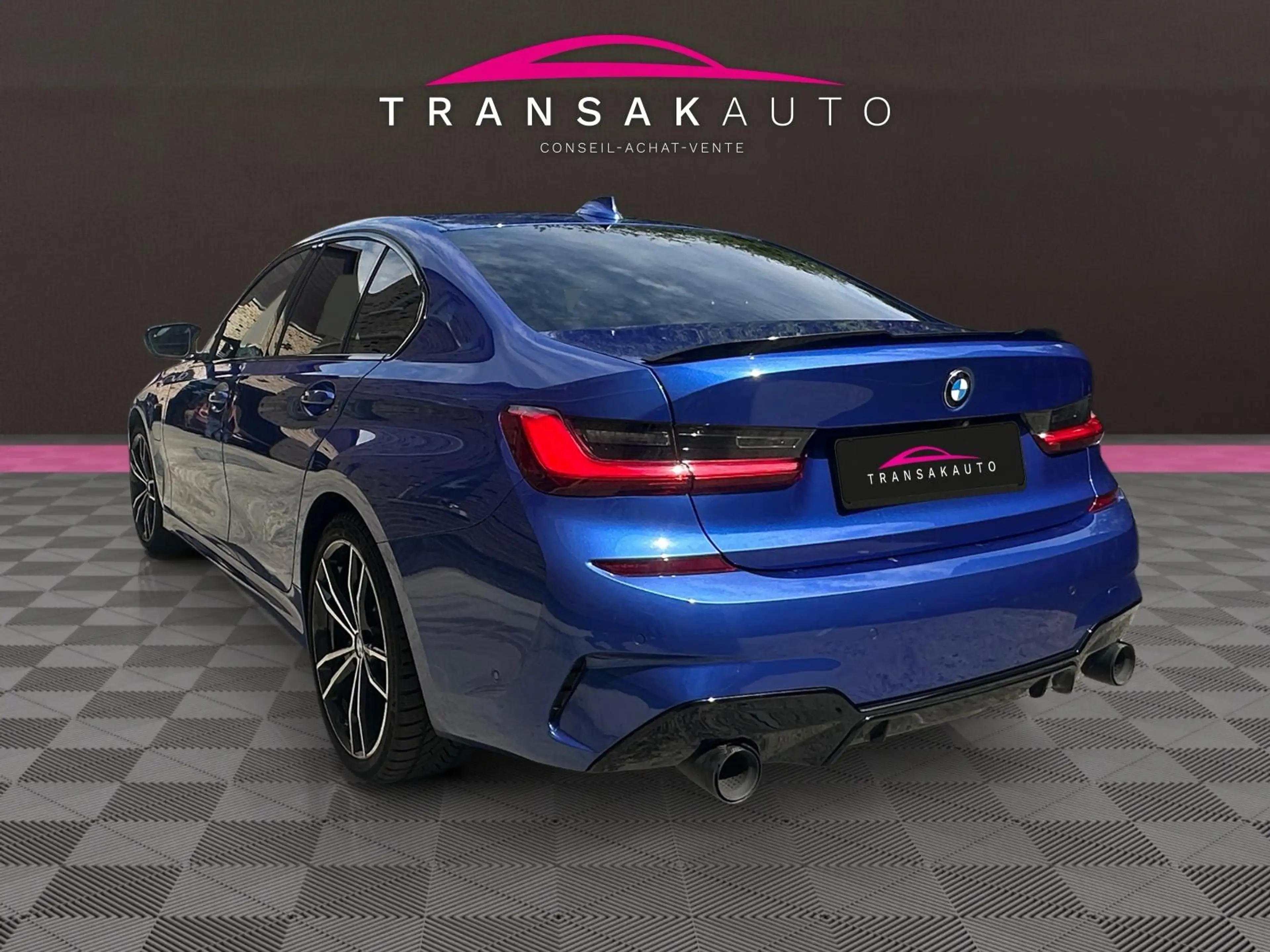 BMW 330 330e PHEV / Carnet complet / Véhicule belge / Full options — photo 3