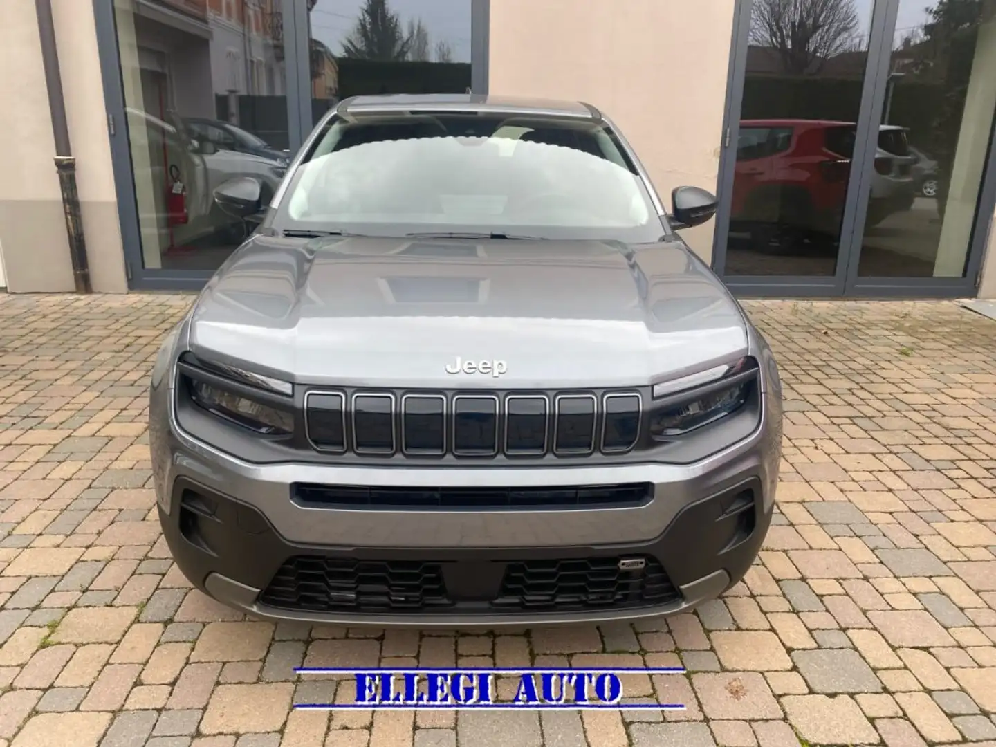 Jeep Avenger 1.2 Turbo Longitude KM 0 Silber - 2