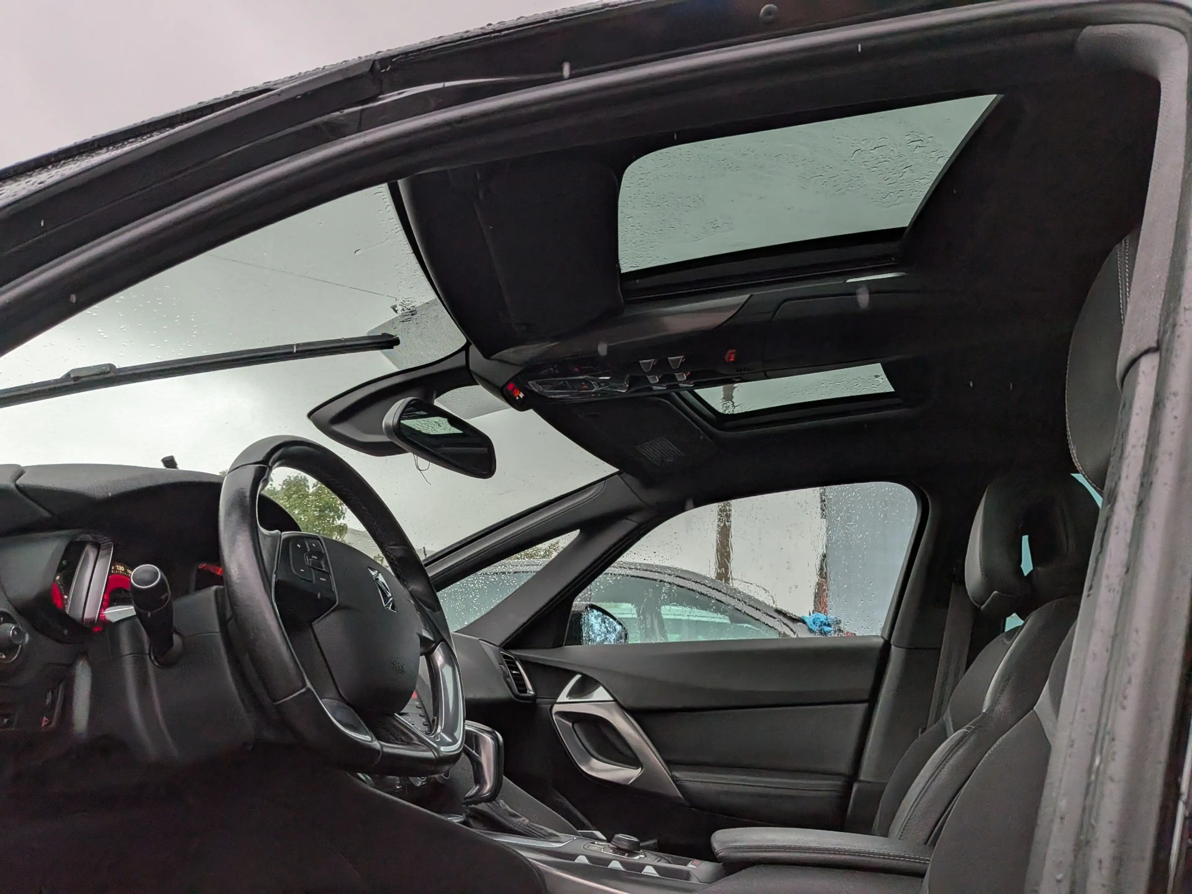 Citroen DS5 SoChic-Automatik — photo 11