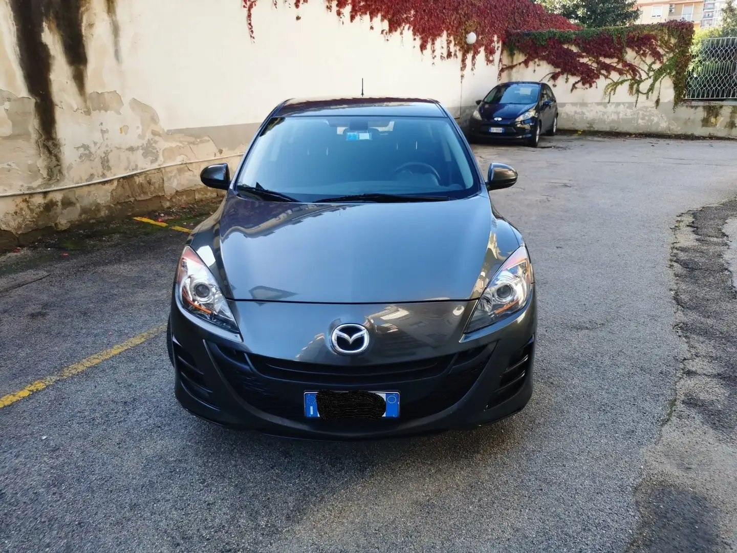 Mazda 3 5p 1.6 Gris - 2