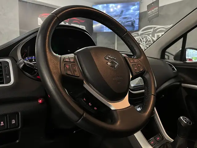Suzuki SX4 S-Cross view 14