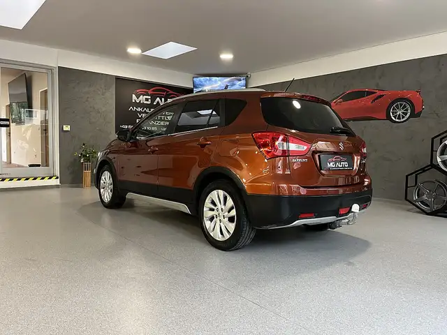 Suzuki SX4 S-Cross view 5