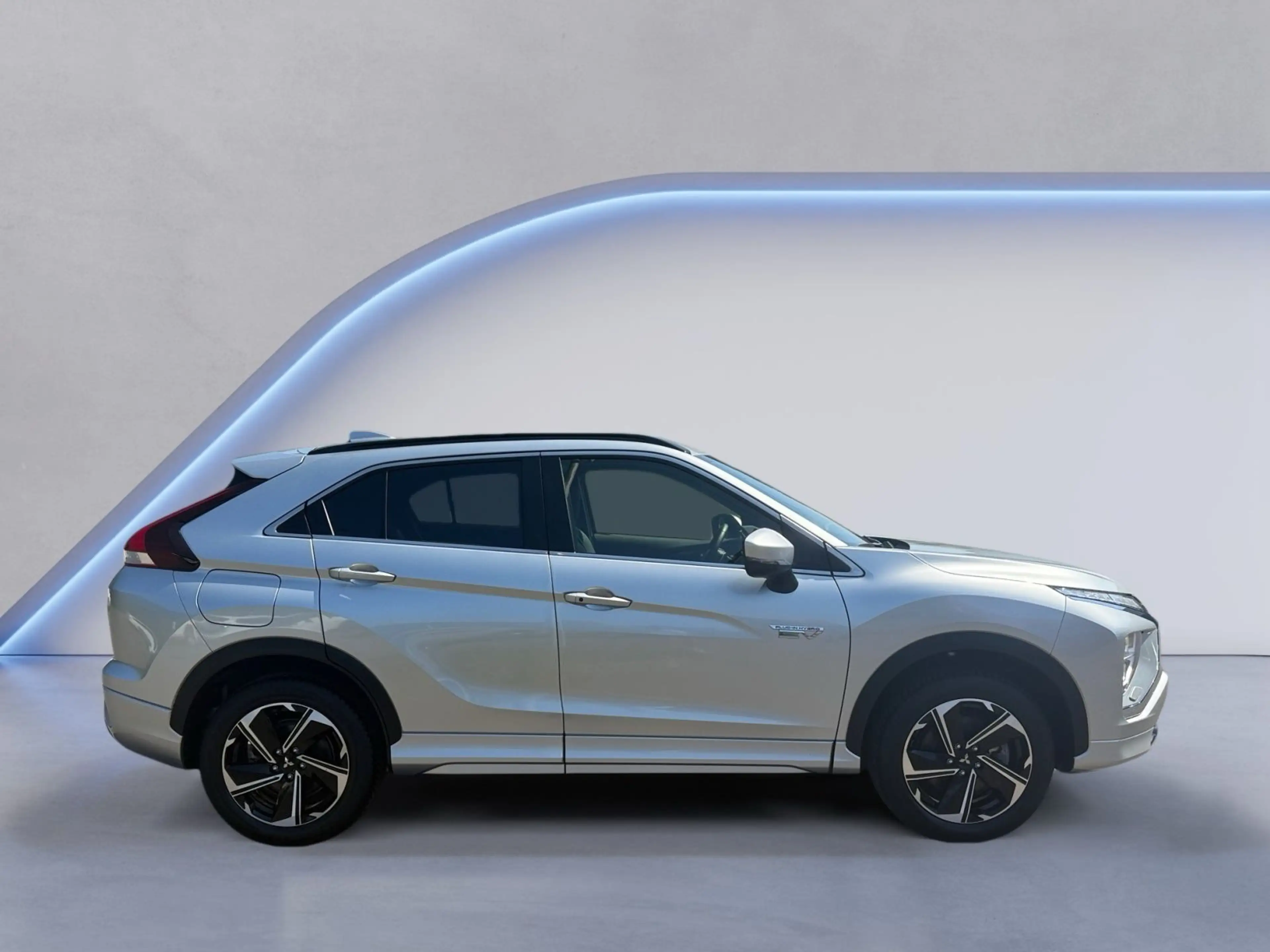 Mitsubishi Eclipse Cross Plus Select Hybrid 4WD — photo 6