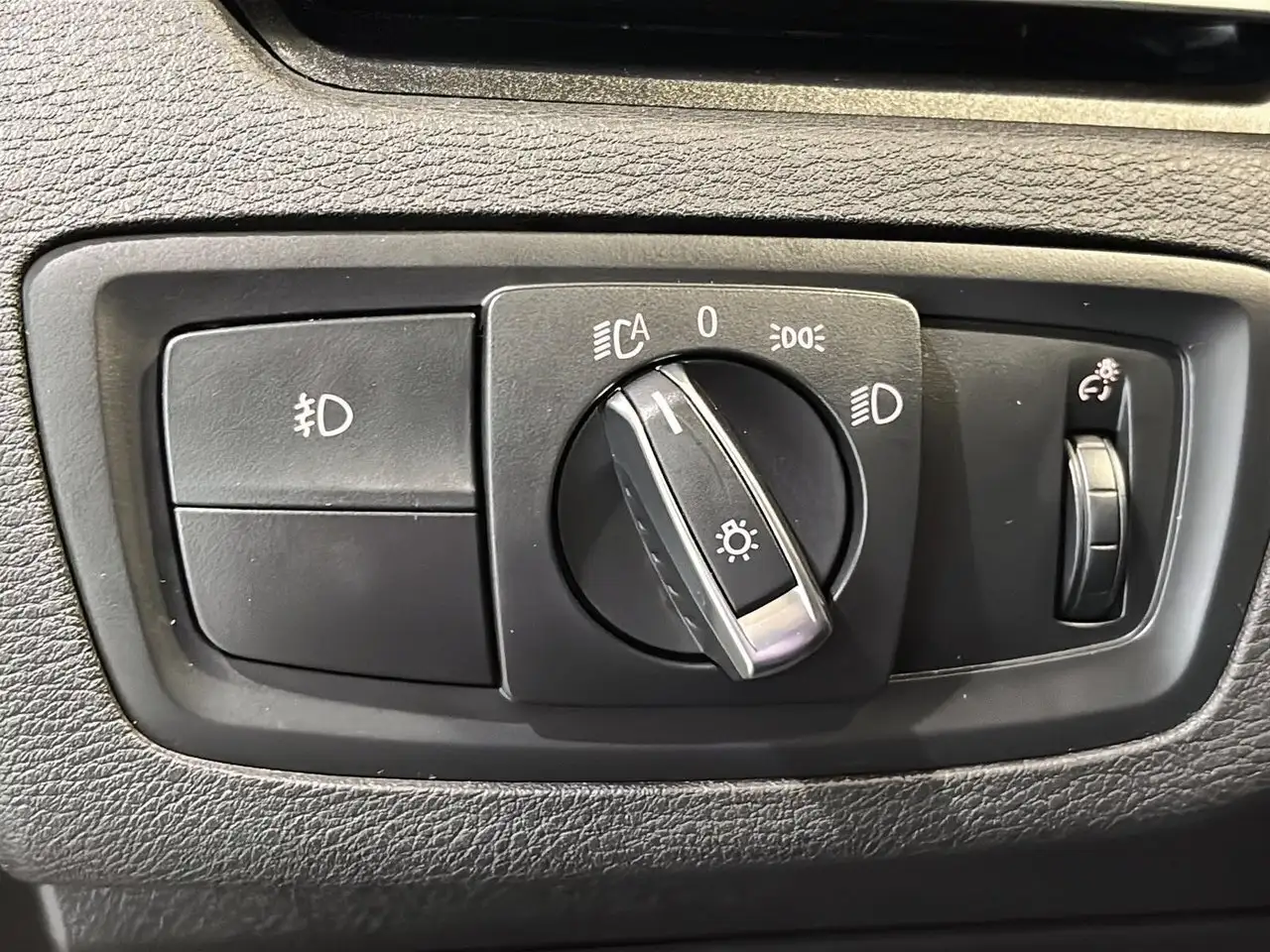 BMW X1 снимка BMW X1