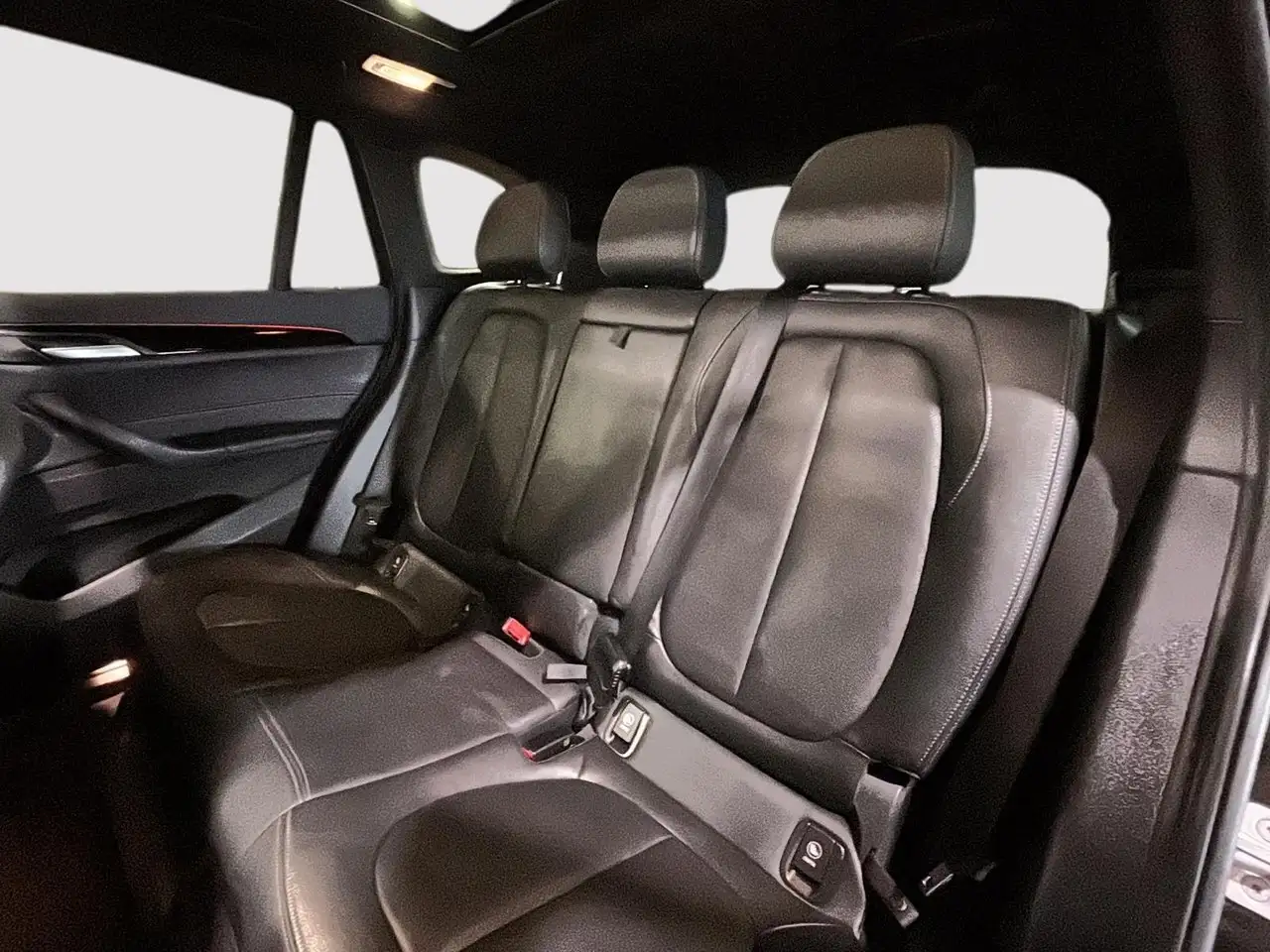 BMW X1 снимка BMW X1