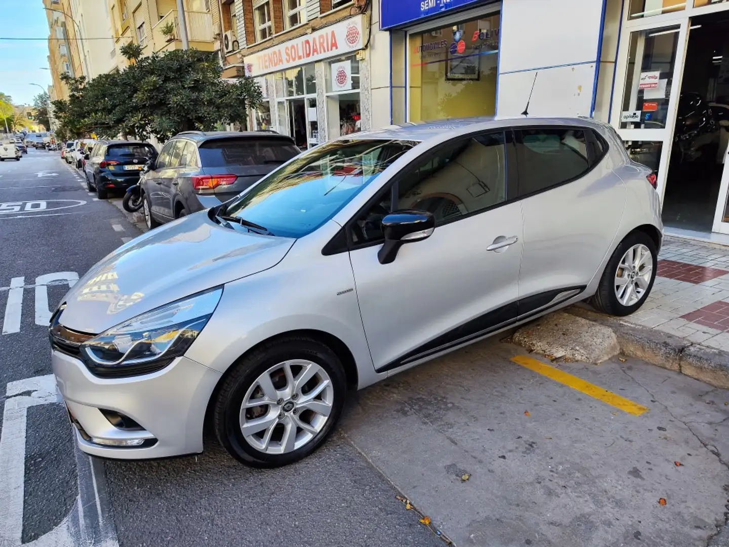 Renault Clio TCe Energy Limited 66kW - 1