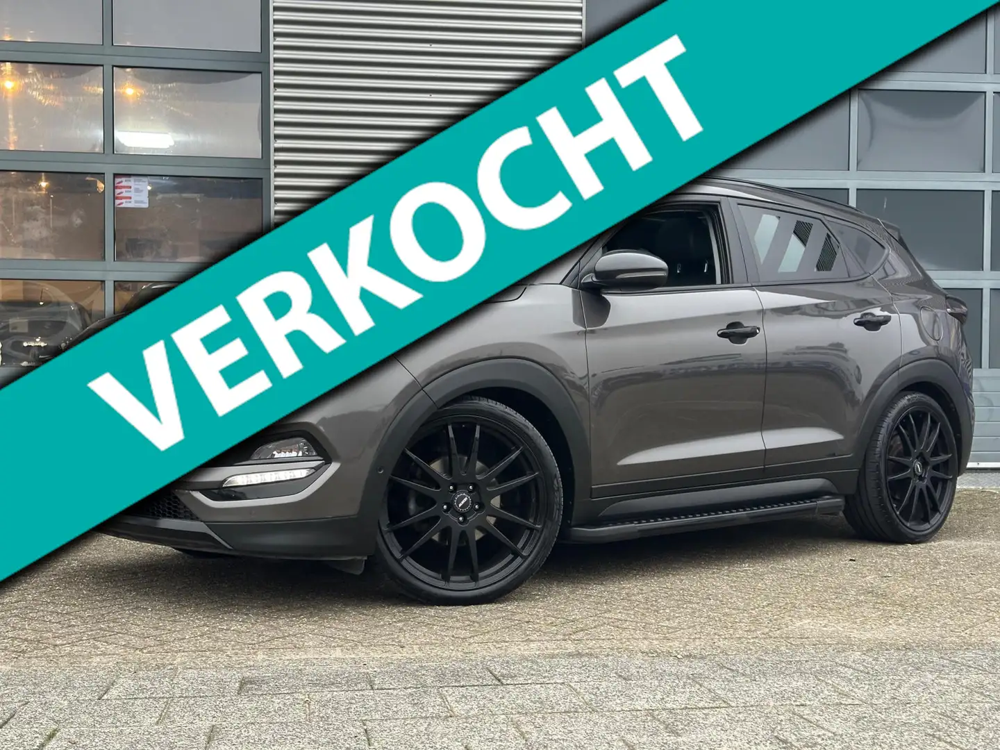 Hyundai TUCSON 1.6 T-GDi Premium 4WD | PANO | NAVI | Camera |CRUI Gris - 1