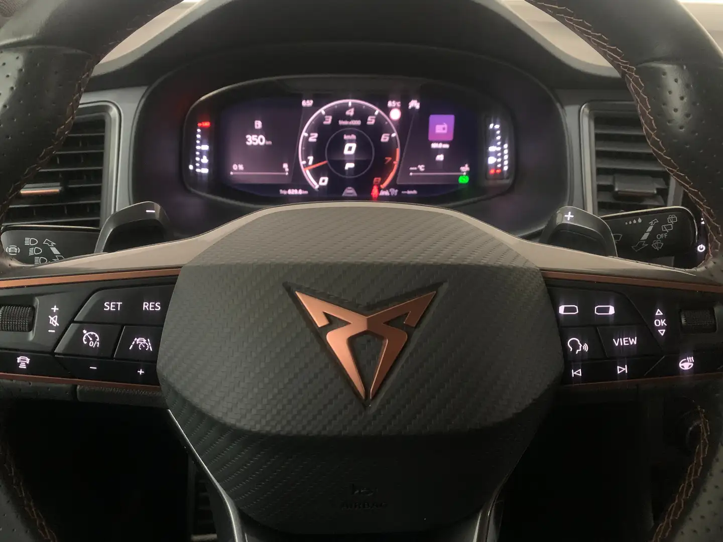 CUPRA Ateca Ateca 1.5 TSI DSG 150 Weiß - 2