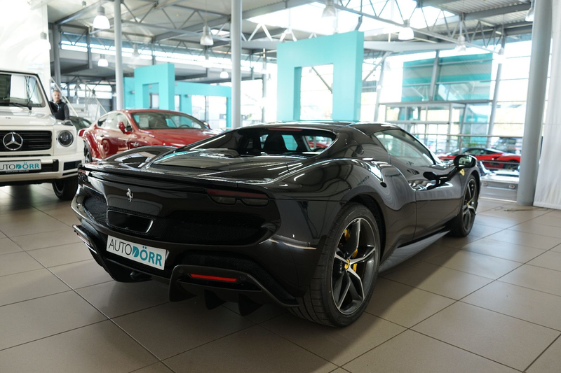 Ferrari 296 GTB Carbon+Lift+CarPlay+Beifahrerdisplay+JBL — photo 5