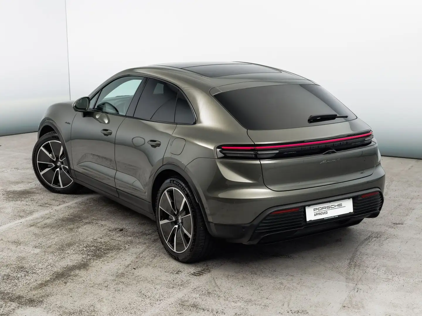 Porsche Macan 4 Grün - 2