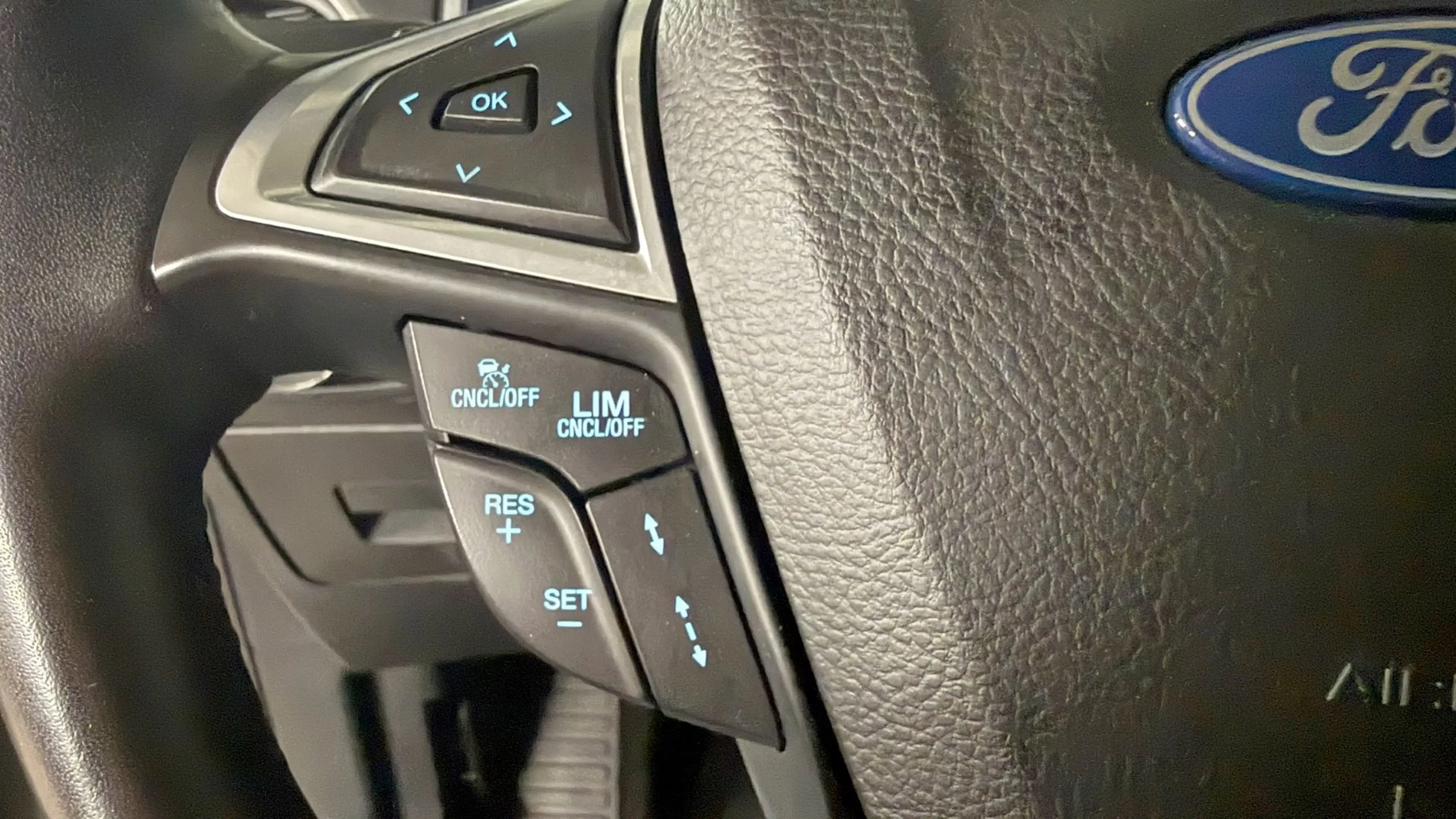Ford Galaxy 2,0 TDCi Bi-Turbo Titanium Start/Stop Power — photo 10