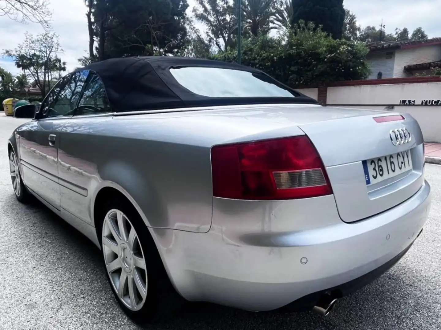 Audi A4 Descapotable Manual de 2 Puertas Gris - 2
