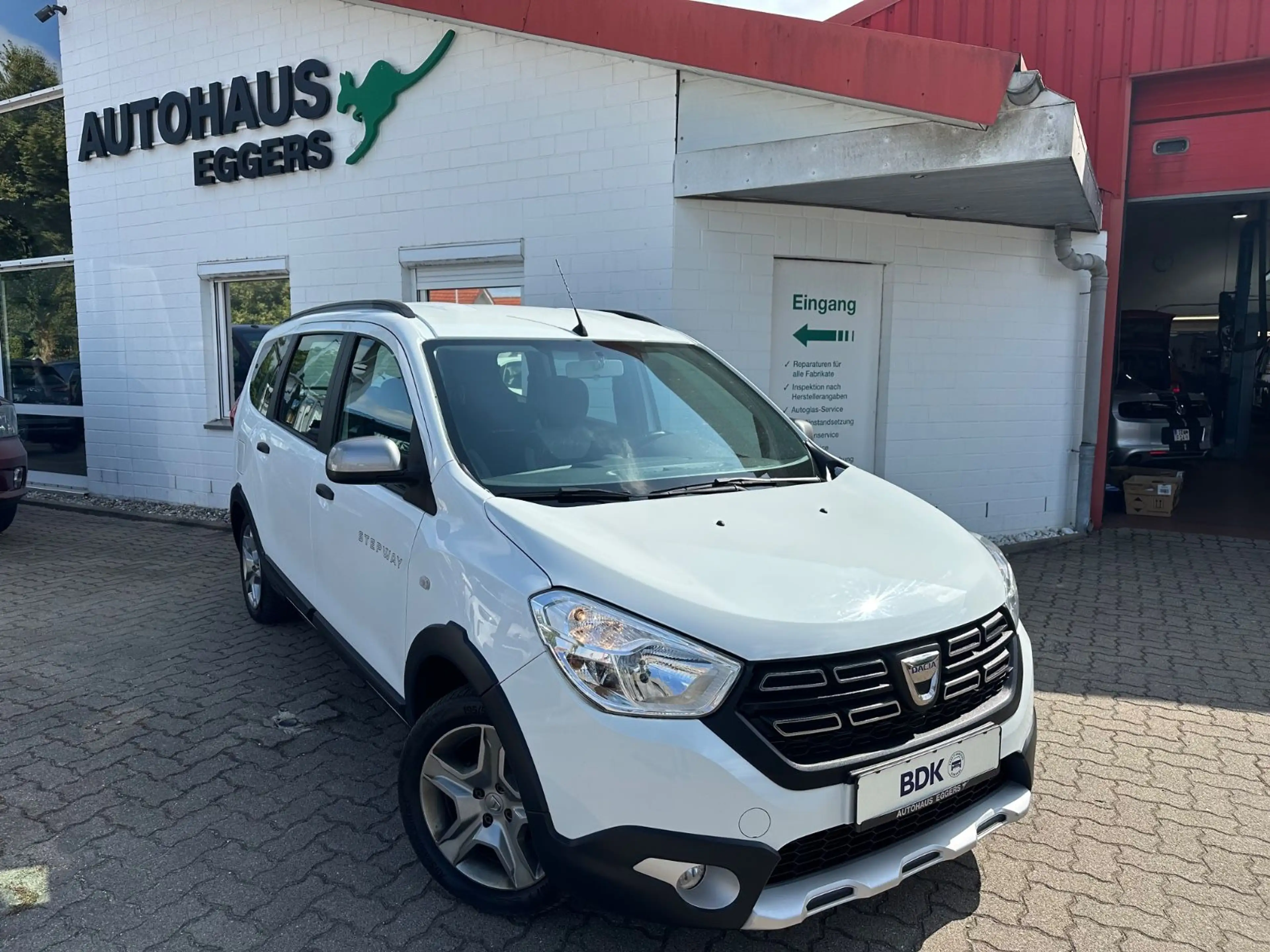 Dacia Lodgy Stepway/1HD/7-SITZE/AHK/NAVI/SHZ/TEMP