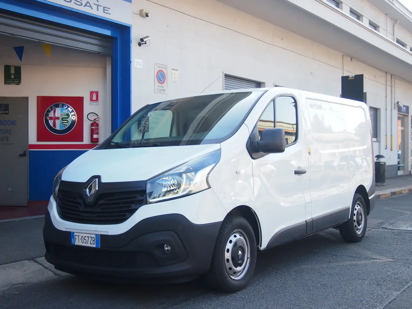 Renault Trafic 1.6Dci 121CV EURO6B 10Q Bianco - 2