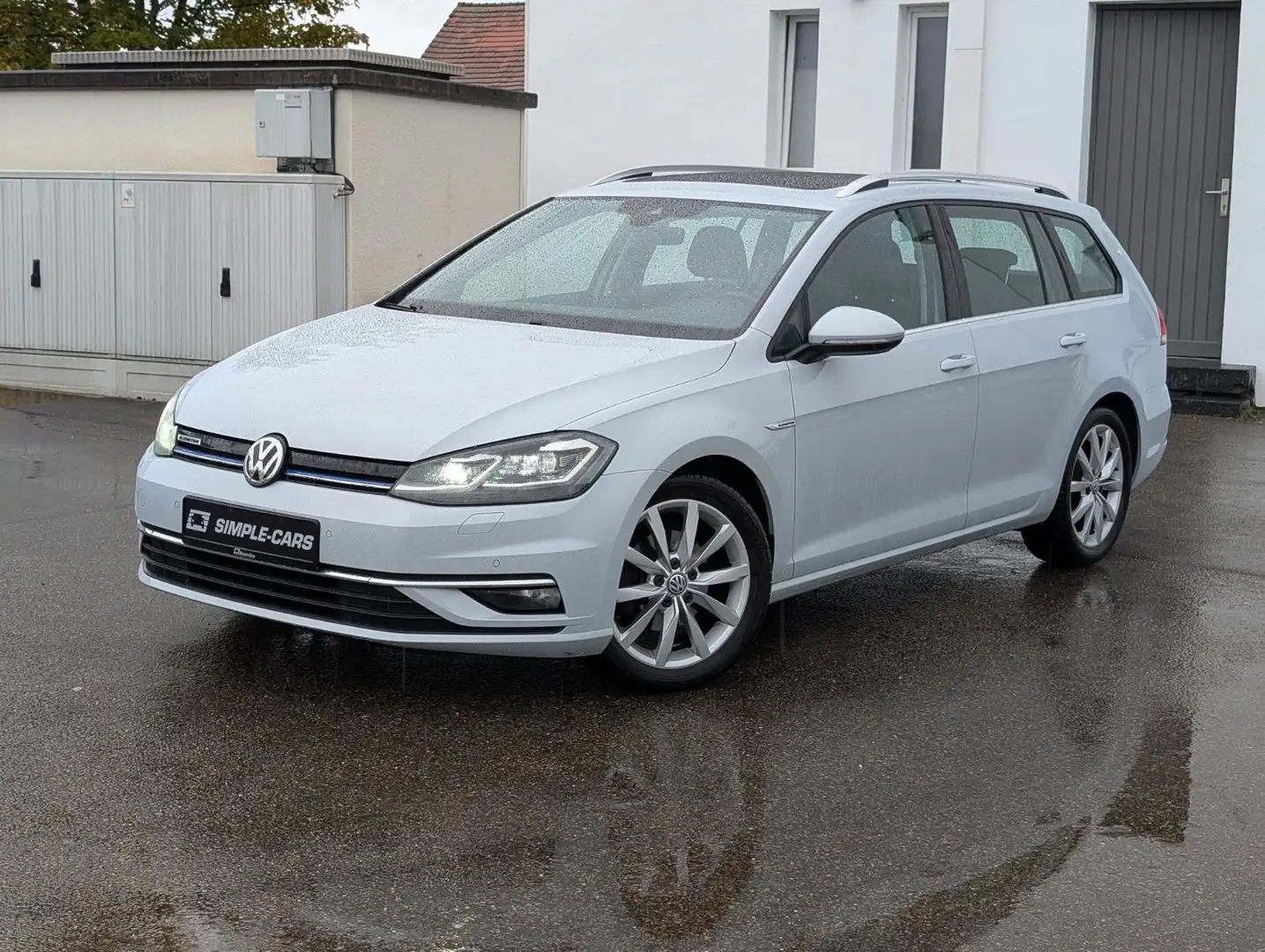 Volkswagen Golf VII *Highline*Virtual*Pano*Standheizung*Cam Weiß - 1