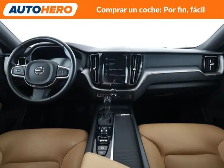 Volvo XC60 2019, foto 13