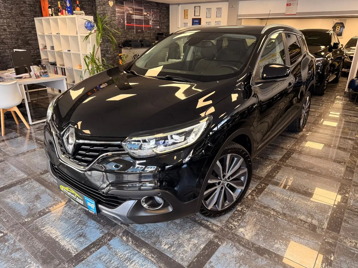 Renault Kadjar Bose Edition 4x4/Leder/Navi/Aluräder/Pano Noir - 2