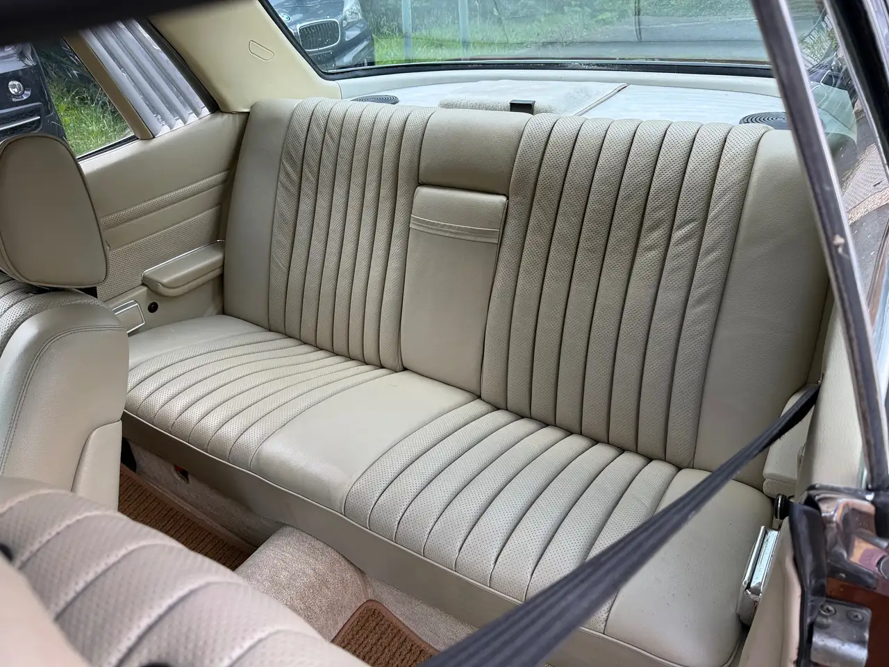 Mercedes-Benz SLC 280 Oldtimer Klima Schalter Lederausstattung in beige, foto 12