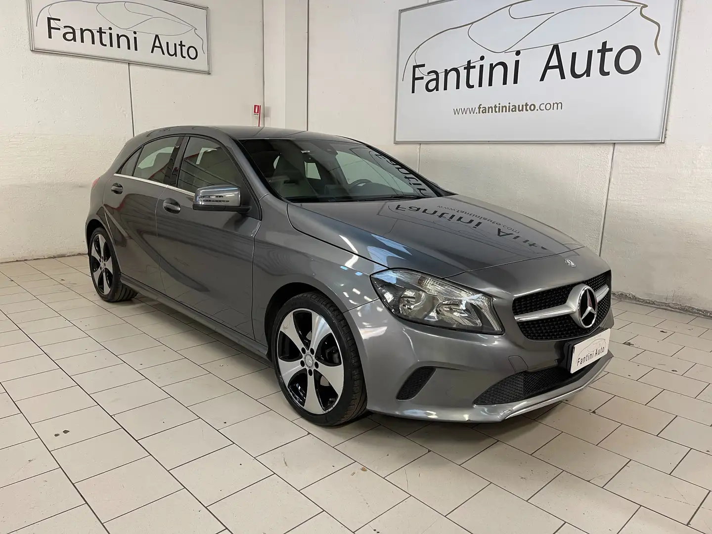 Mercedes-Benz A 180 d Sport c.auto-Ok Neopatentati-LEGGI SOTTO Argento - 1