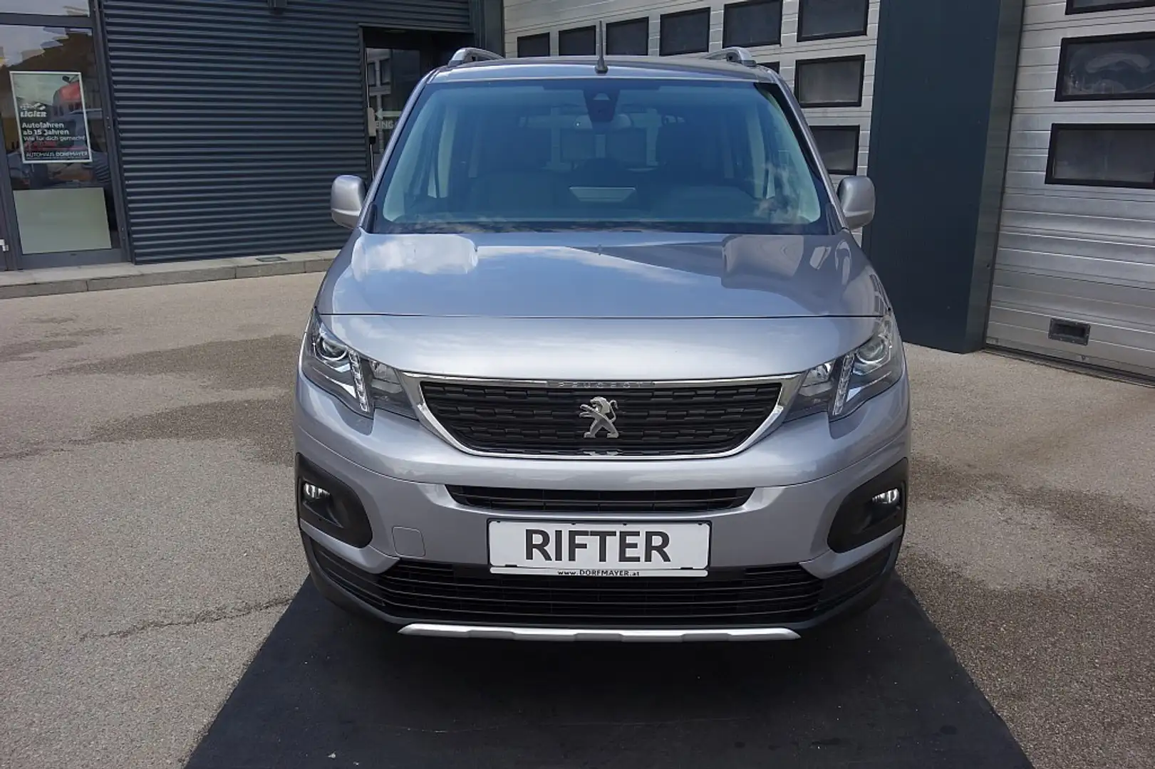 Peugeot Rifter 1,5 BlueHDI 130 S&S Allure Silber - 2