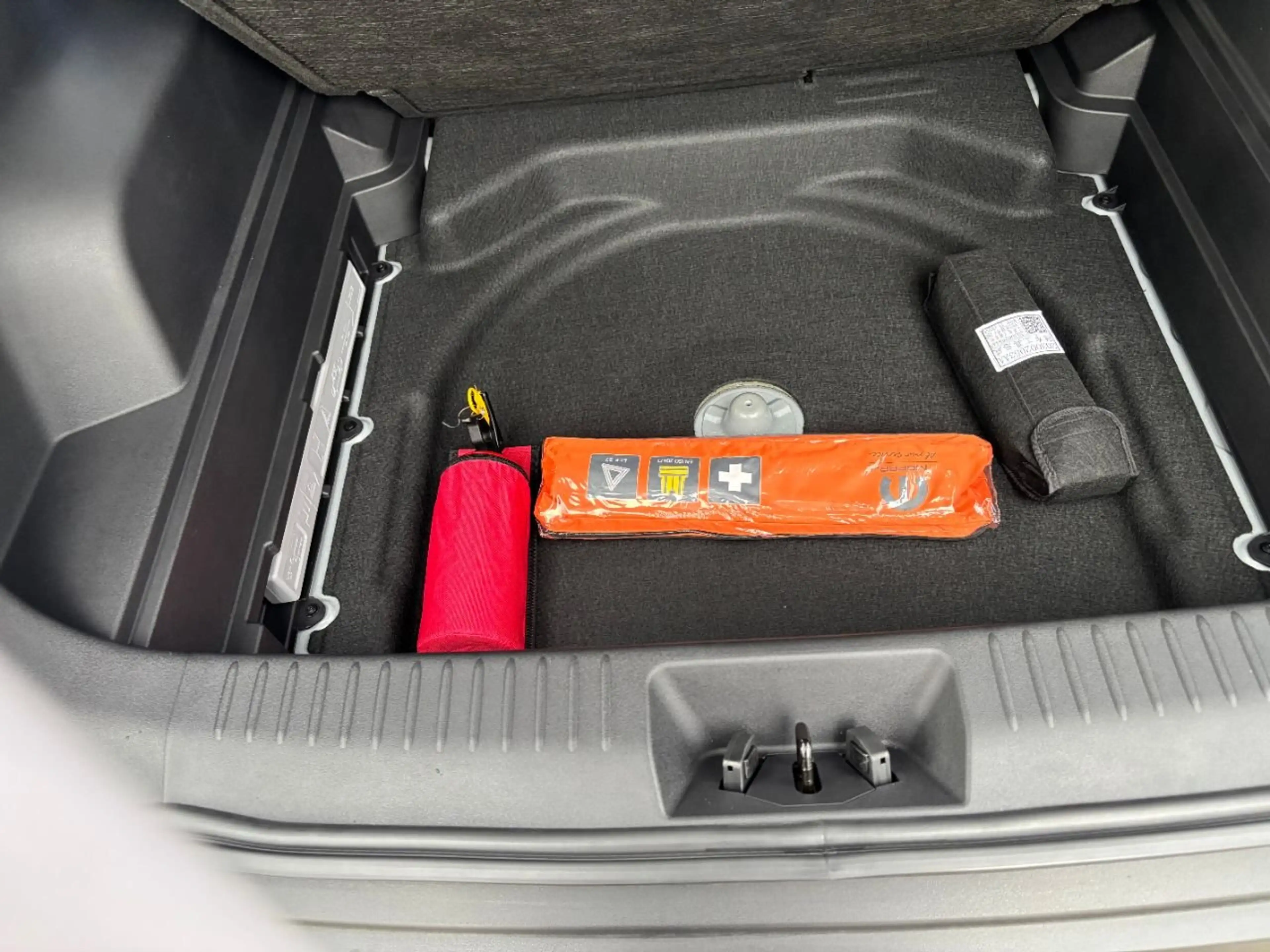 Omoda 5 EV Premium — photo 15