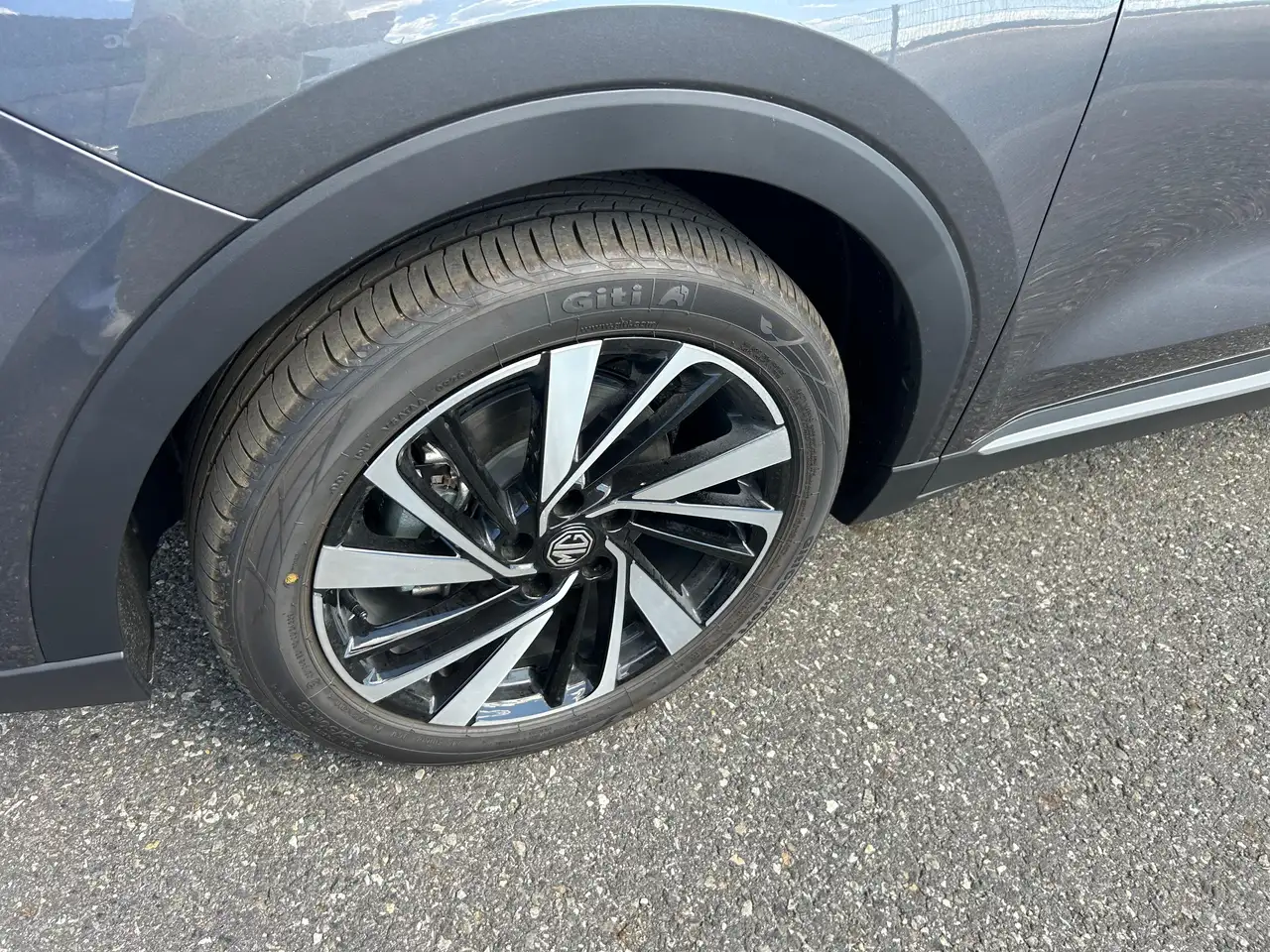 MG ZS