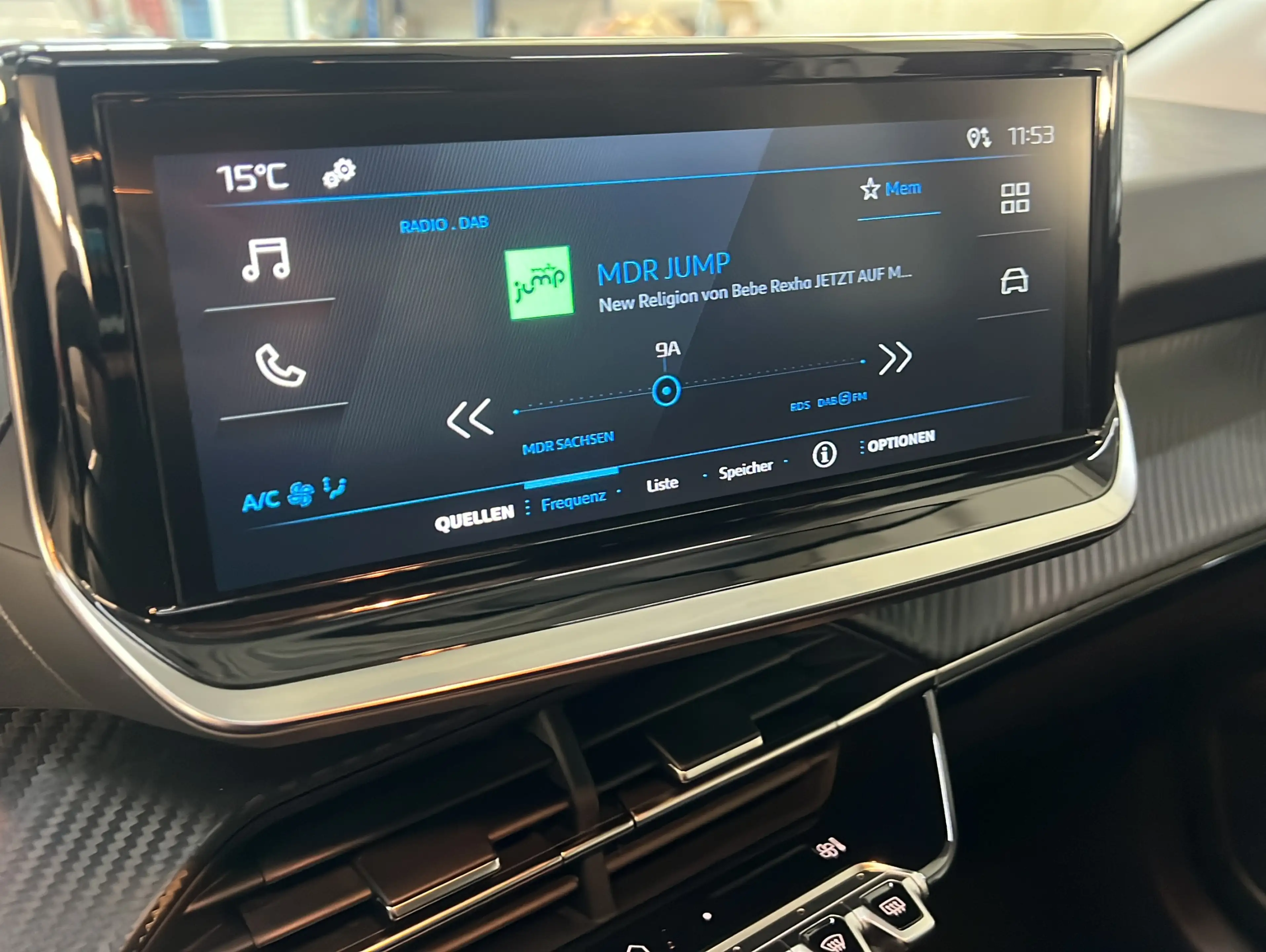 Peugeot 208 1.2 Style Automatik*Spurassist*Einparkhilfe* — photo 9