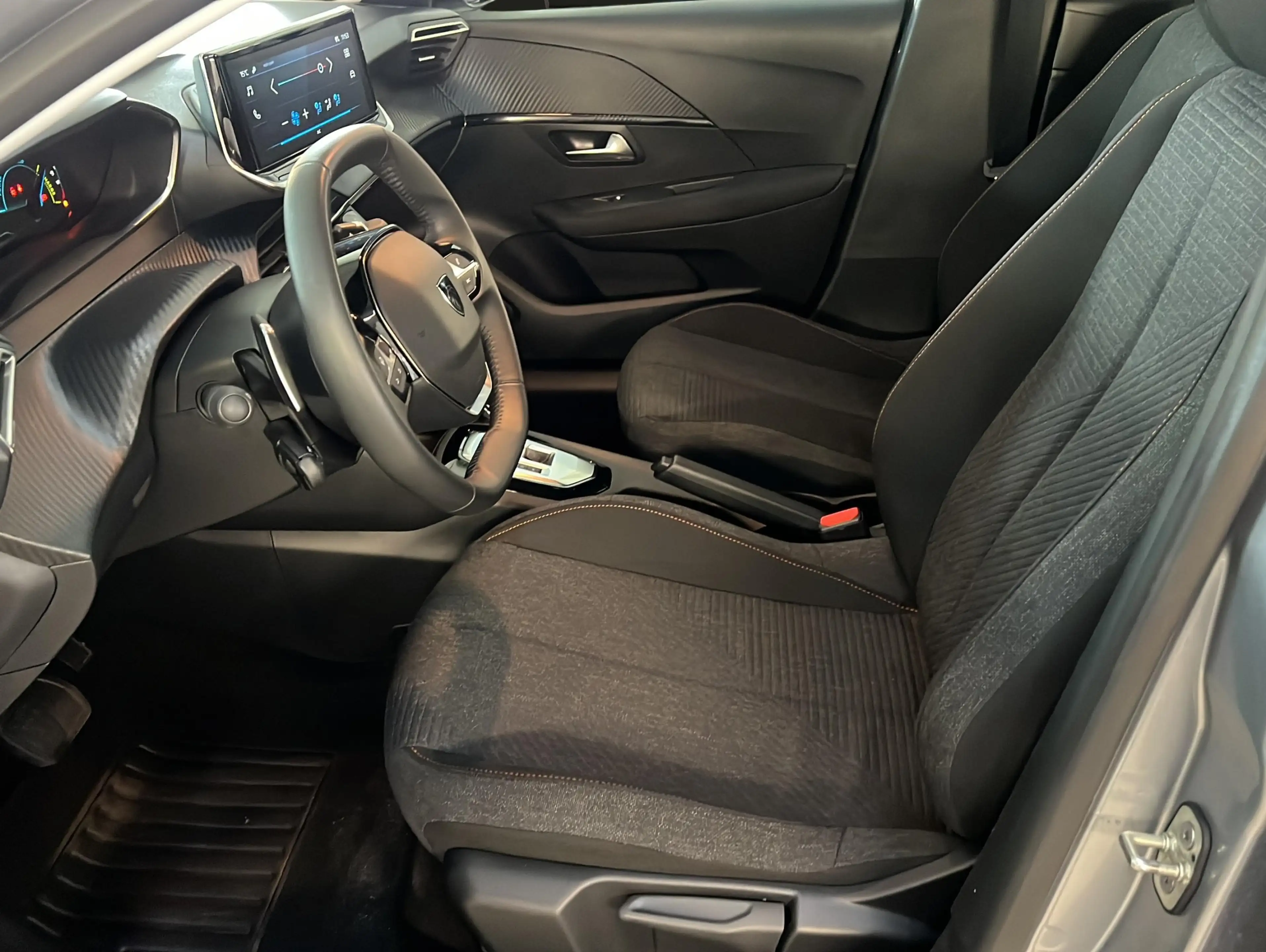 Peugeot 208 1.2 Style Automatik*Spurassist*Einparkhilfe* — photo 15