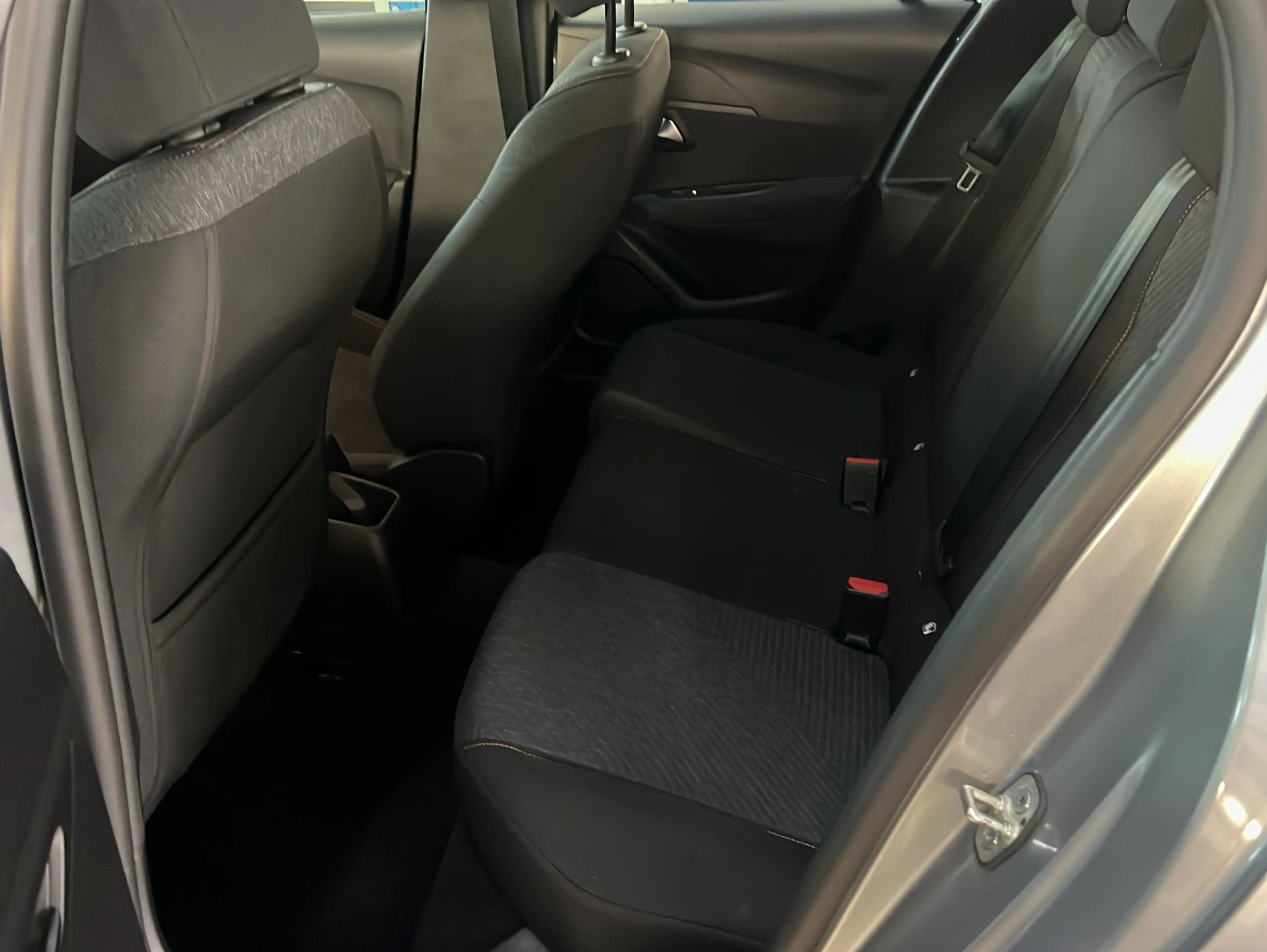 Peugeot 208 1.2 Style Automatik*Spurassist*Einparkhilfe* — photo 14