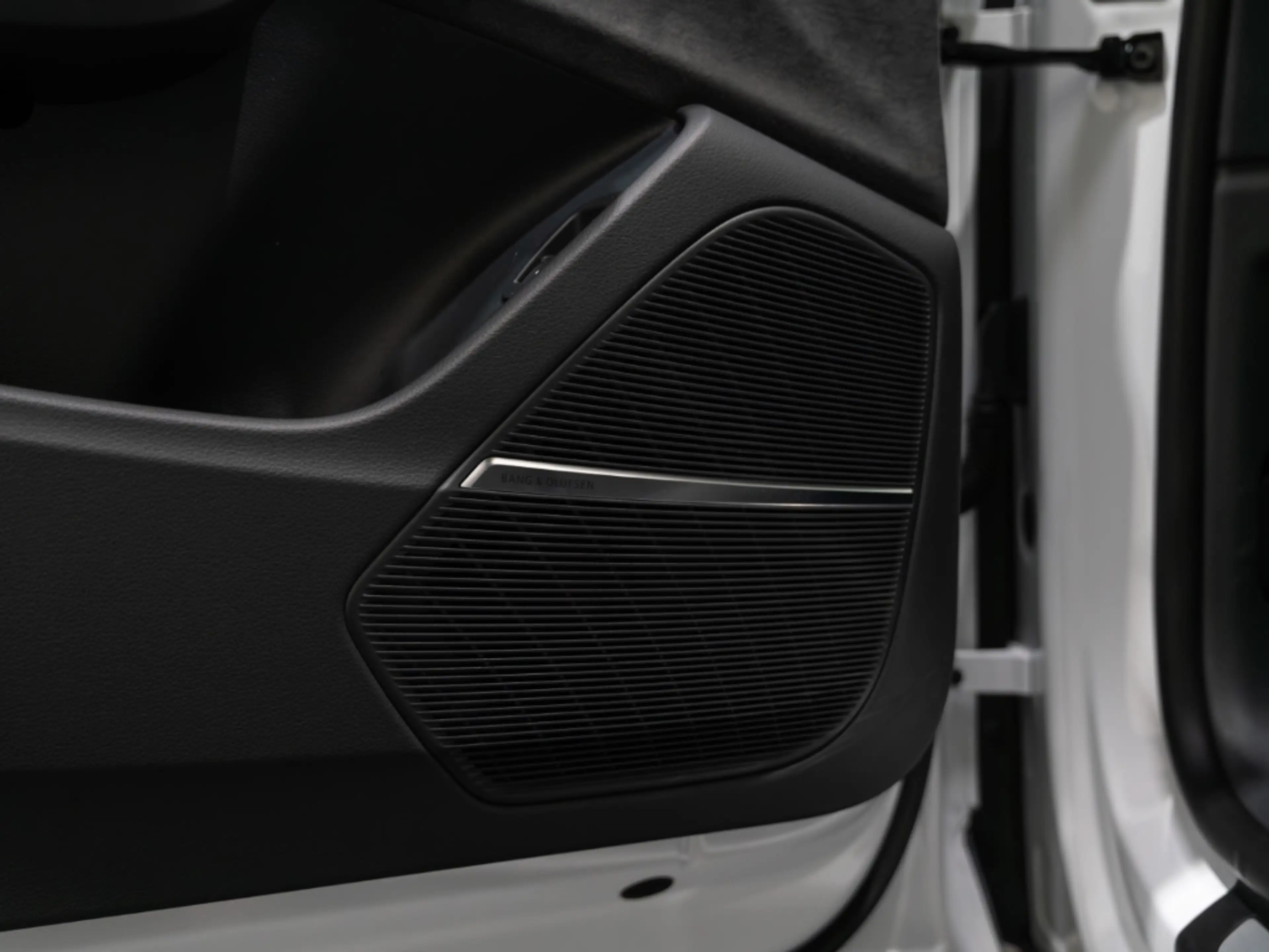 Audi SQ8 4.0 TFSI QU ADVANCED BLACK SOFT MATRIX 3D B&O 23Z — photo 10