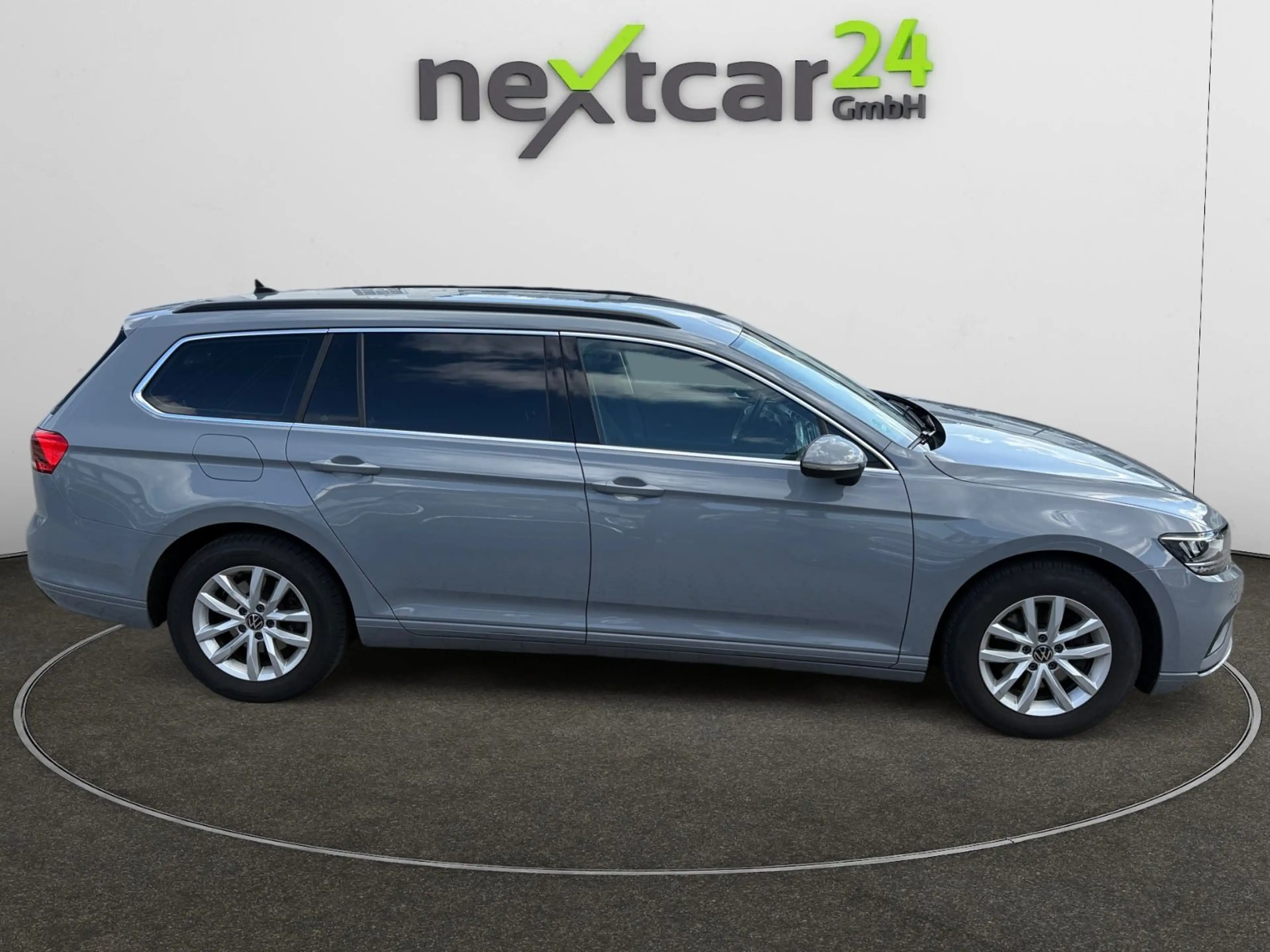 Volkswagen Passat Variant PASSAT VAR. 2.0 DSG BUSINESS NAVI|PDC|SHZ||AHK| — photo 6