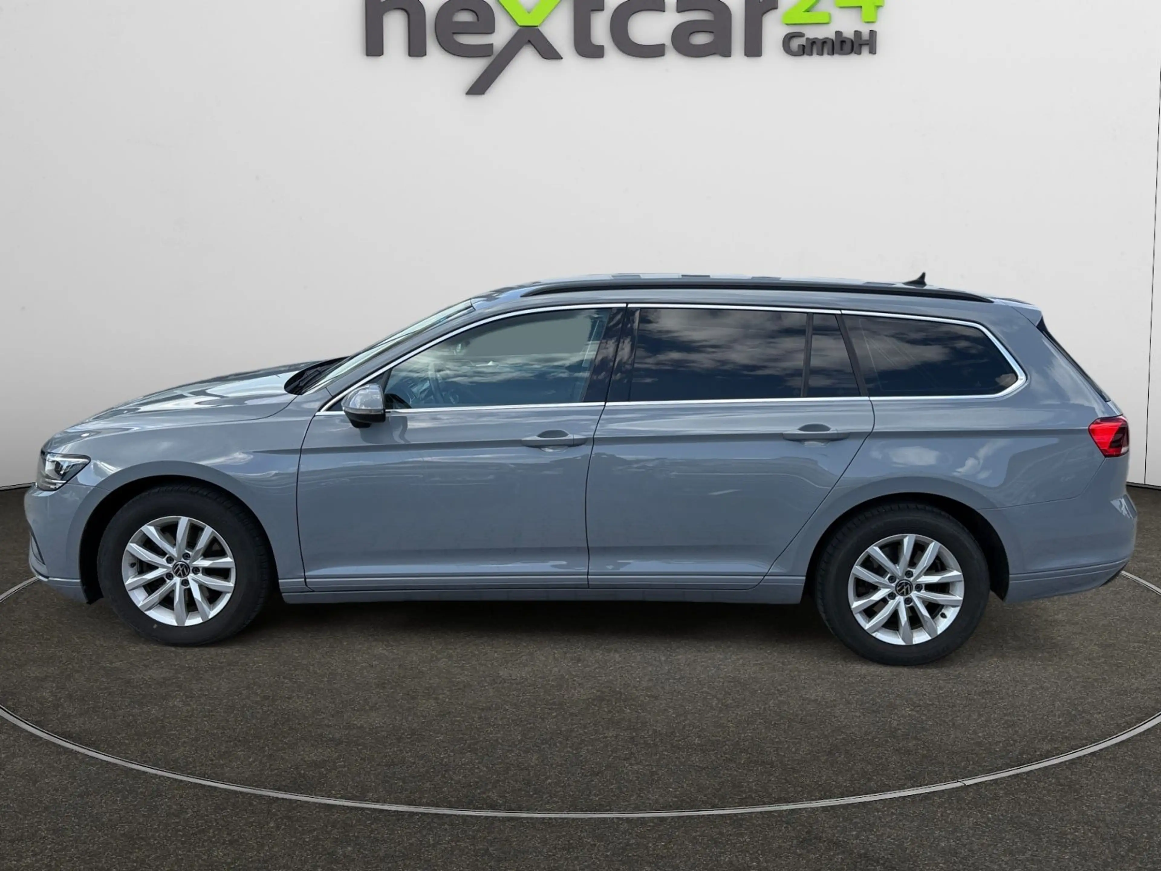 Volkswagen Passat Variant PASSAT VAR. 2.0 DSG BUSINESS NAVI|PDC|SHZ||AHK| — photo 2