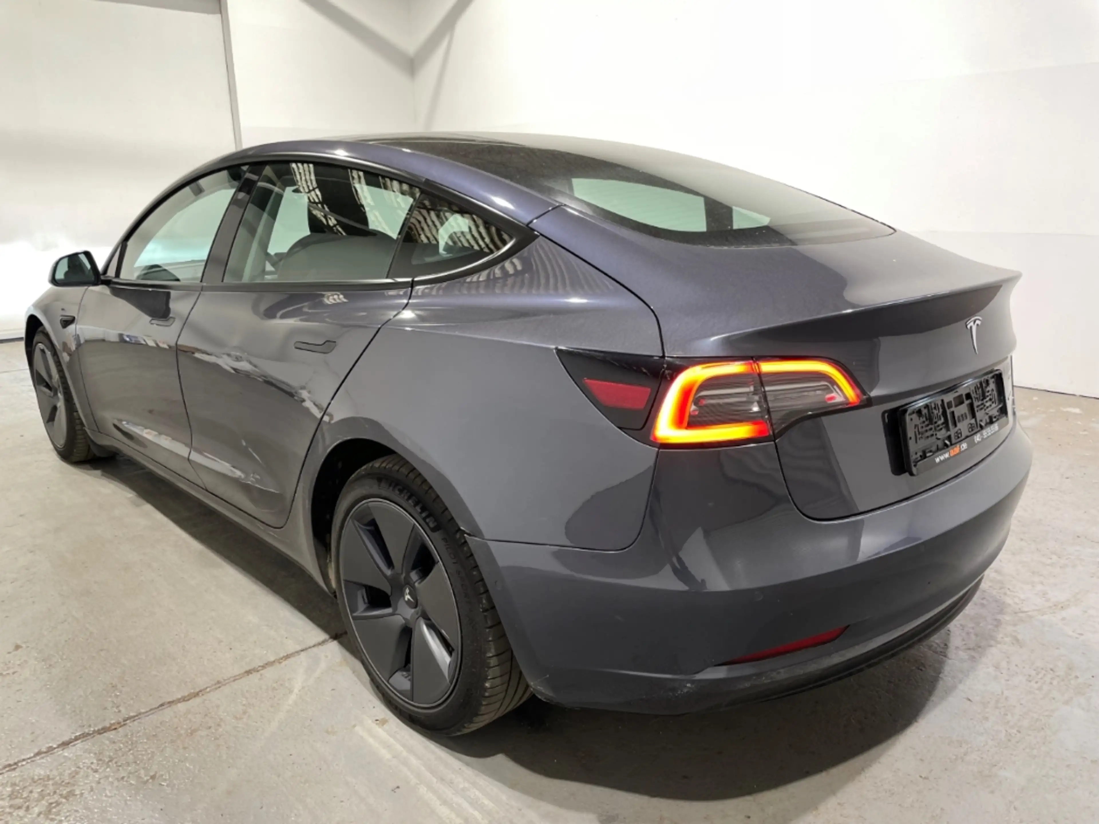 Tesla Model 3 Premium Long Range Dual AWD Leder LED ACC — photo 2