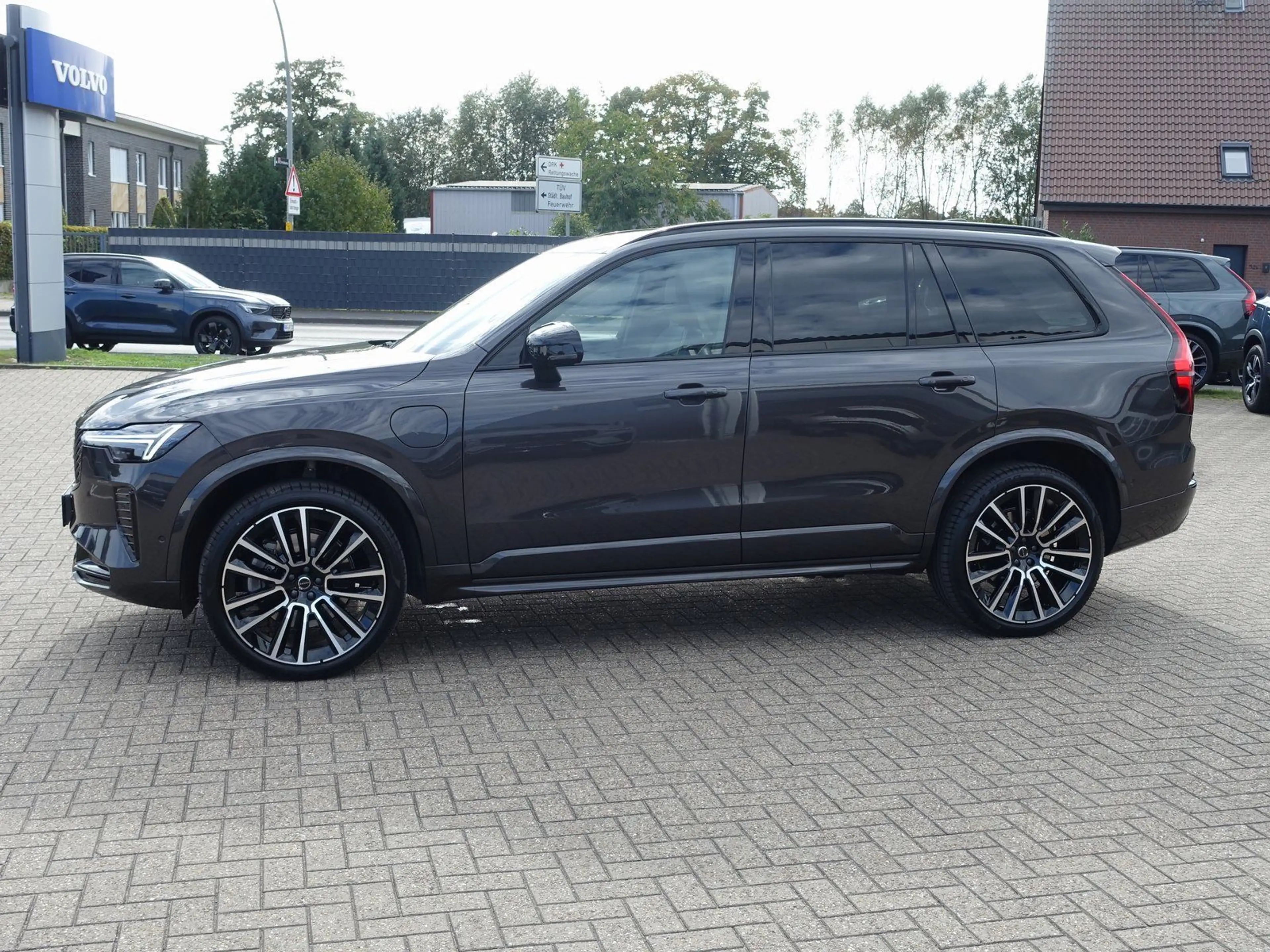 Volvo XC90 Ultra T8 AWD Plug-in/B&W/AHK/Pano/FourC/HUD — photo 5