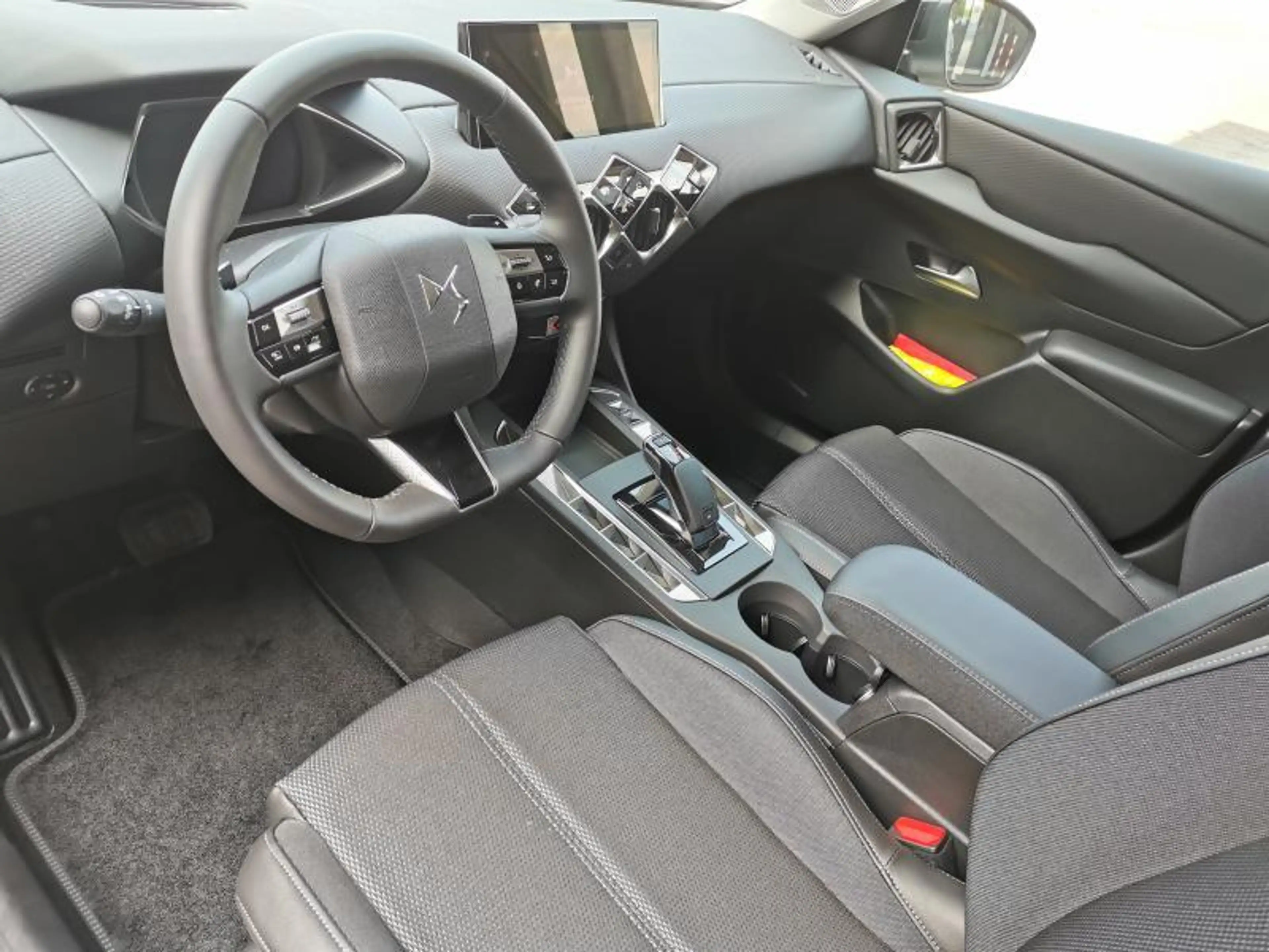 DS Automobiles DS 3 Bastille / EAT8 / 130ch — photo 6