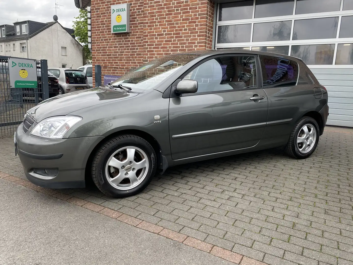 Toyota Corolla 1.4 C Compact*1.Vorb.*Klima*EFH*Alu*Sehr Gepflegt* Gri - 2