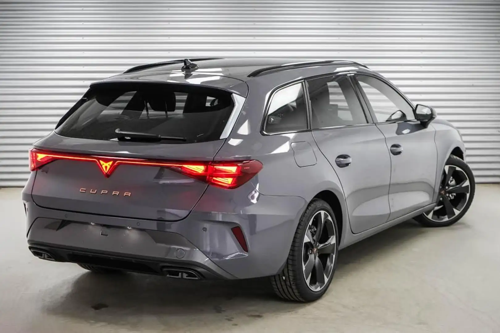 CUPRA Leon ST 1,5 eTSI DSG Kombi - LAGER Grau - 2