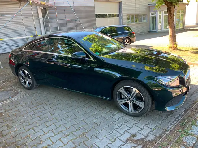 Mercedes-Benz E 200 Coupe 4MATIC*Avantgarde*1.Hand*