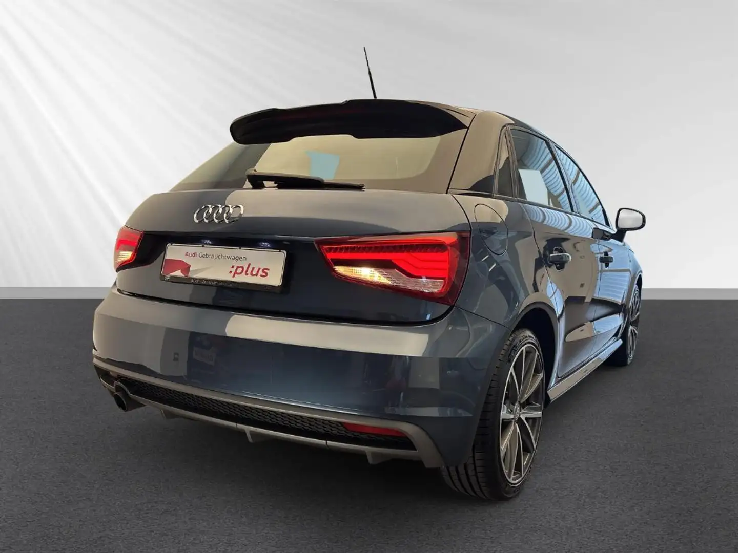 Audi A1 Sportback 1.0 TFSI basis Bleu - 2