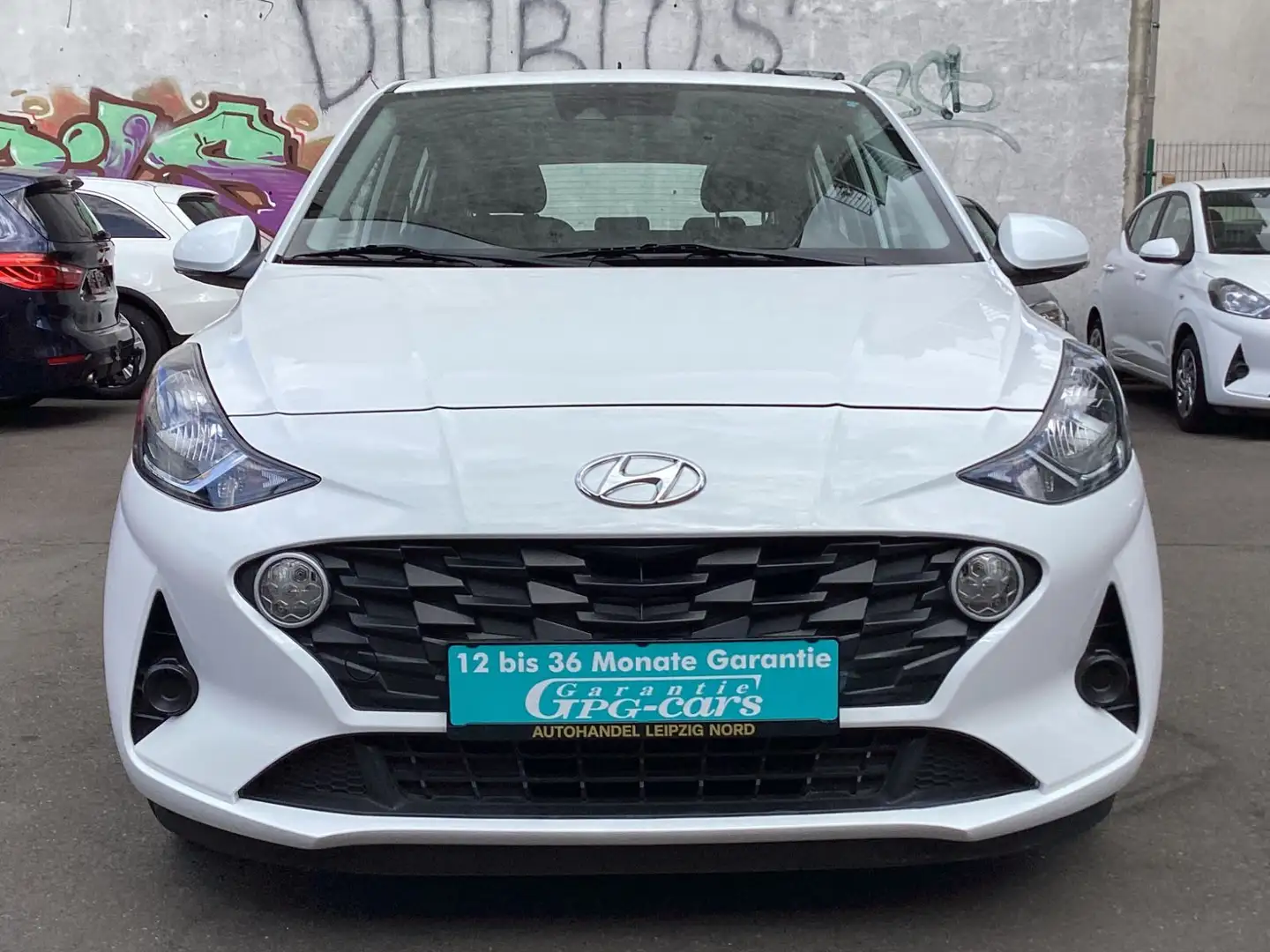 Hyundai i10 Trend Automatik Klima 1 Hand Weiß - 2