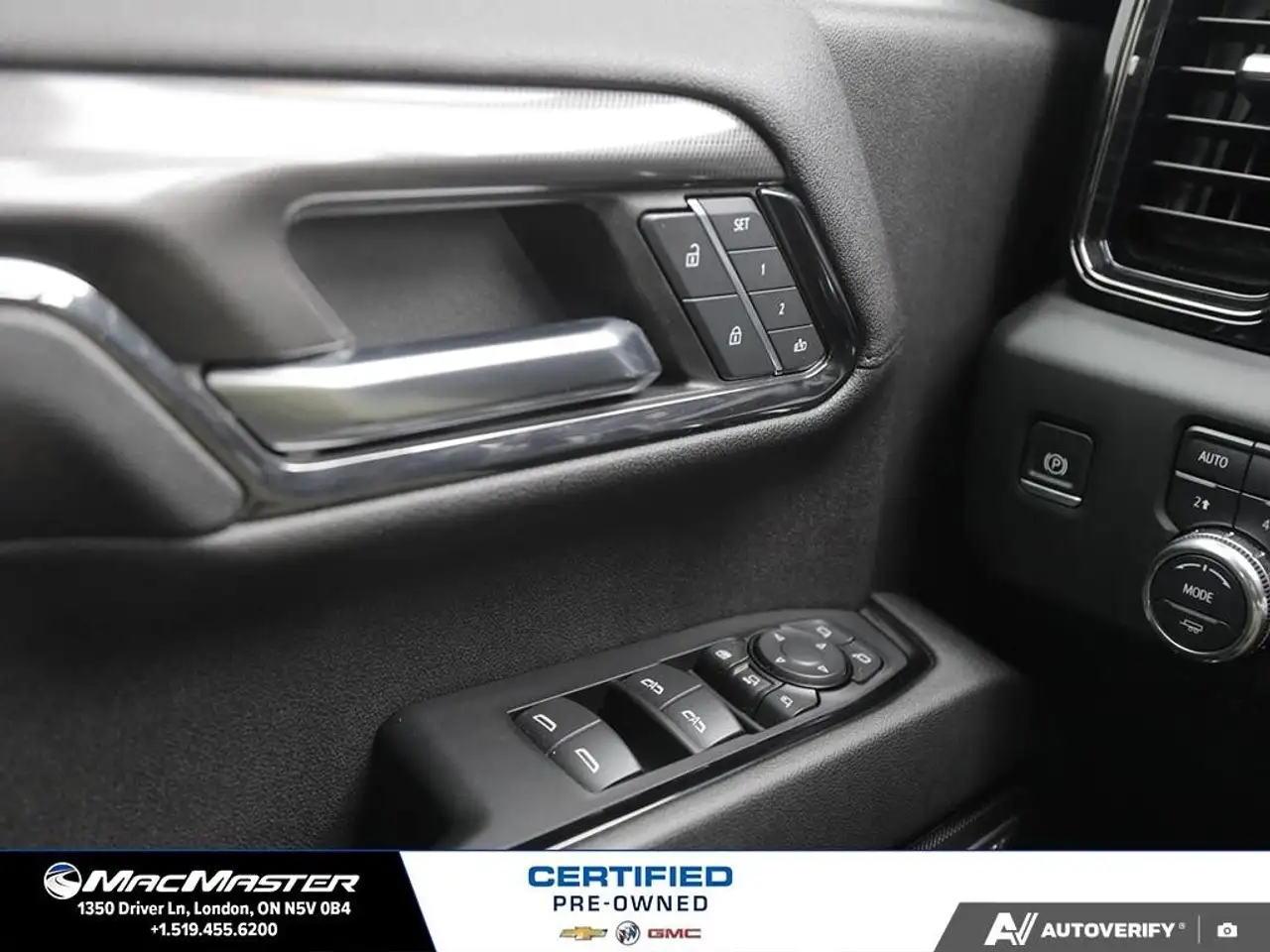 GMC Sierra 2500HD снимка GMC Sierra 2500HD