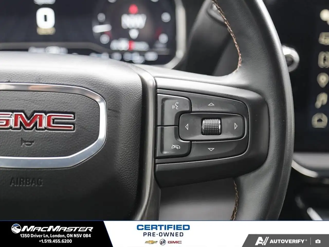 GMC Sierra 2500HD снимка GMC Sierra 2500HD