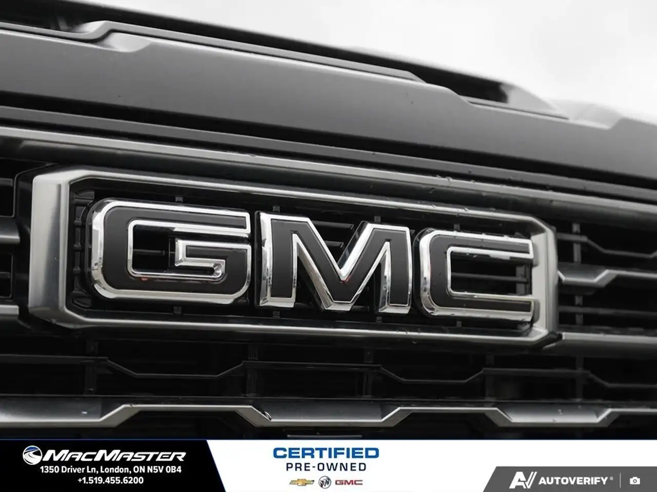 GMC Sierra 2500HD снимка GMC Sierra 2500HD