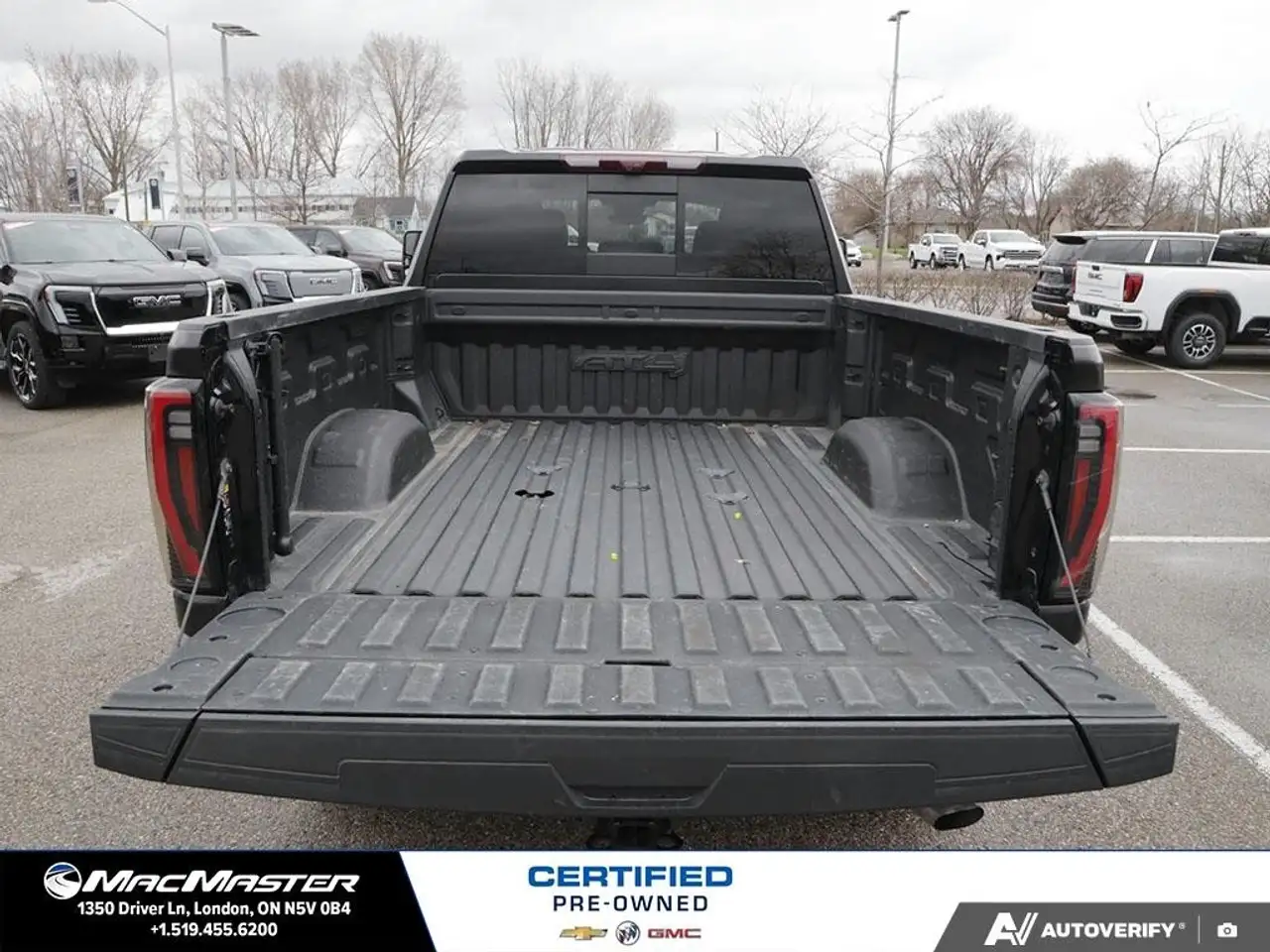 GMC Sierra 2500HD снимка GMC Sierra 2500HD