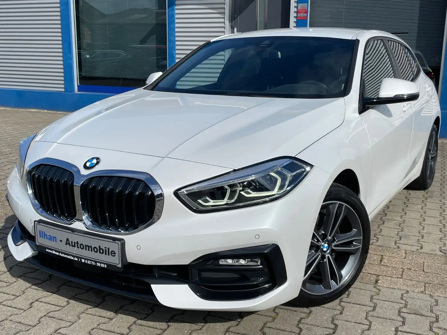 BMW 118 d Lim. Sport Line*LED*T-LEDER*NAV*RCAM*PDC Bianco - 1