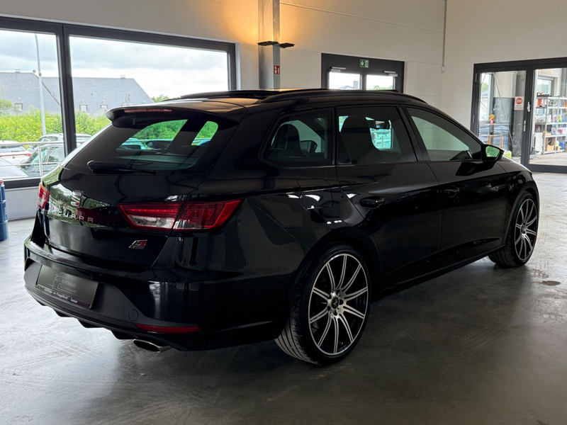 SEAT Leon ST Cupra 280 LED/CarPlay/SHZ/PDC/Navi/Pano — photo 3