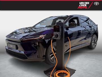 Dynamic 73 kWh Stoel Stuurverwarming Navi