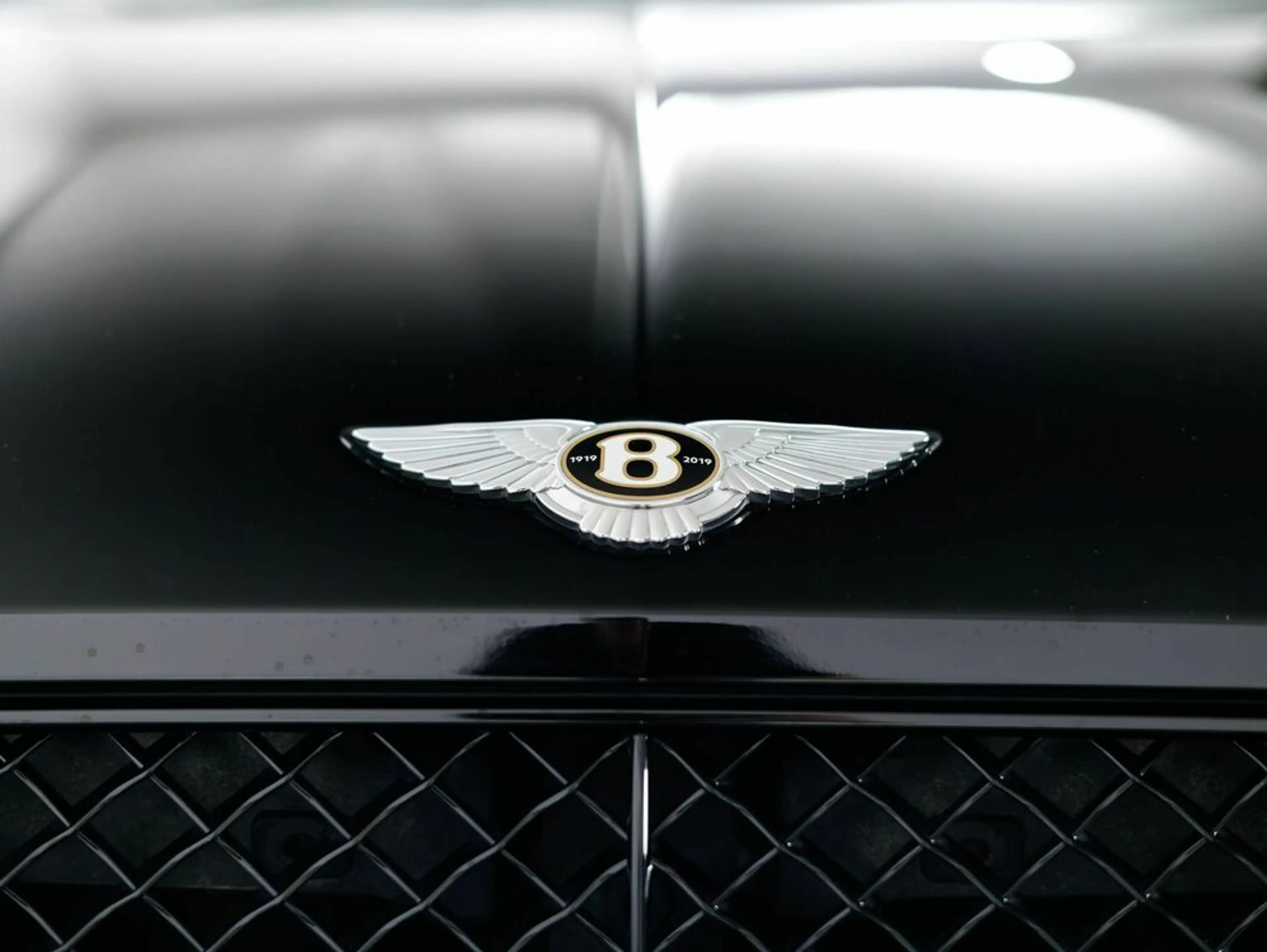 Bentley Continental GT W12 — photo 11